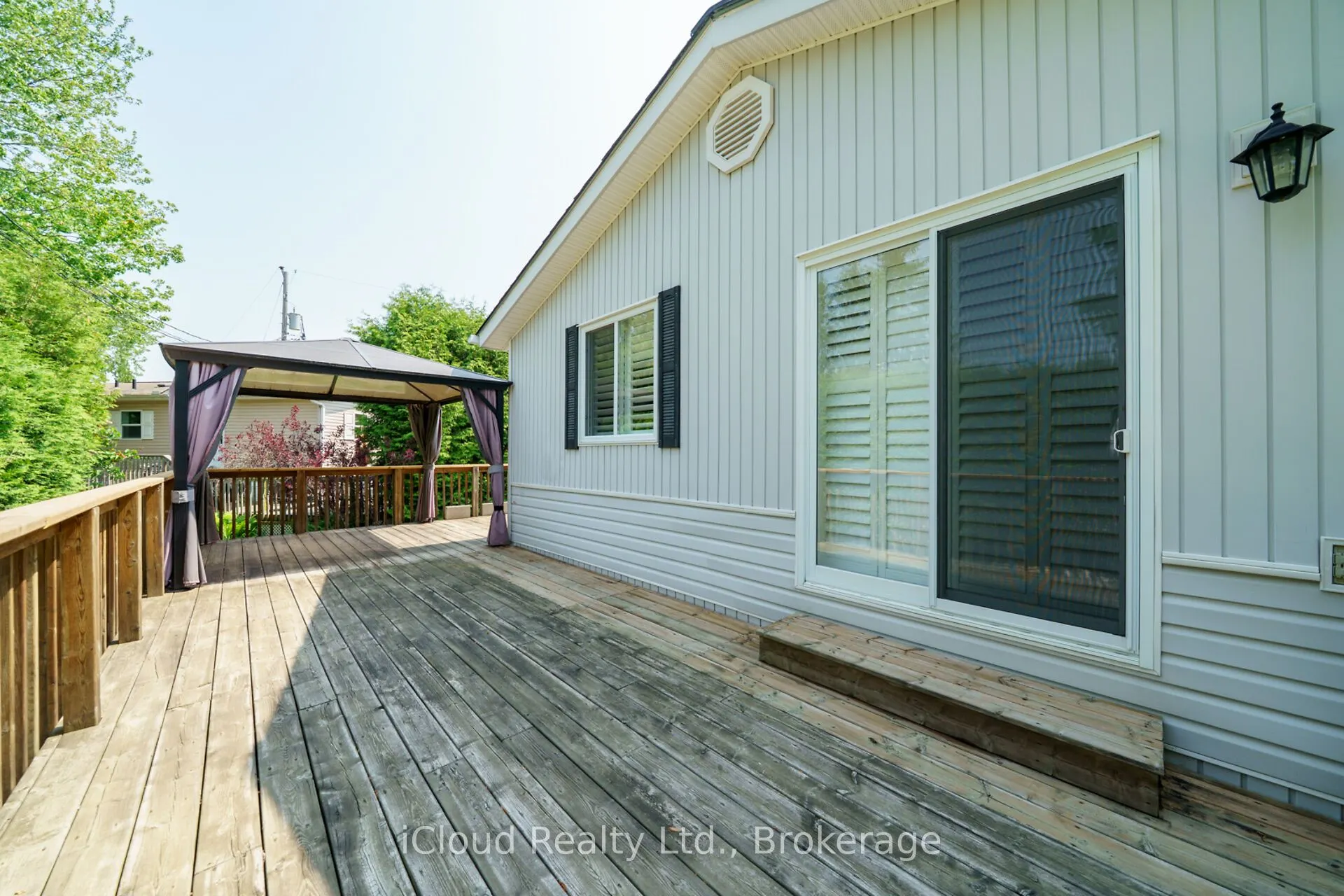 2 Golden Pond Road Pvt Road