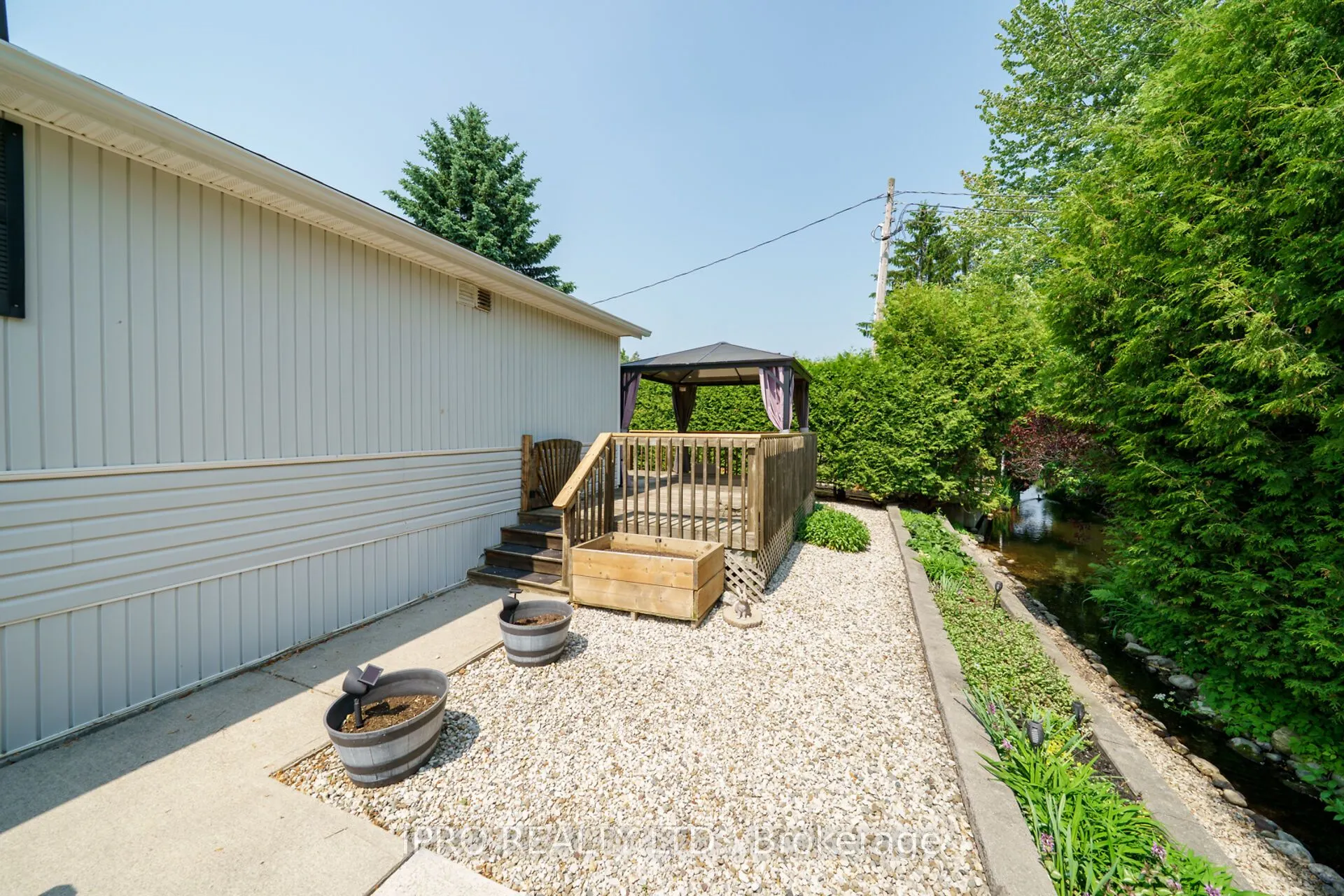 2 Golden Pond Road Pvt Road