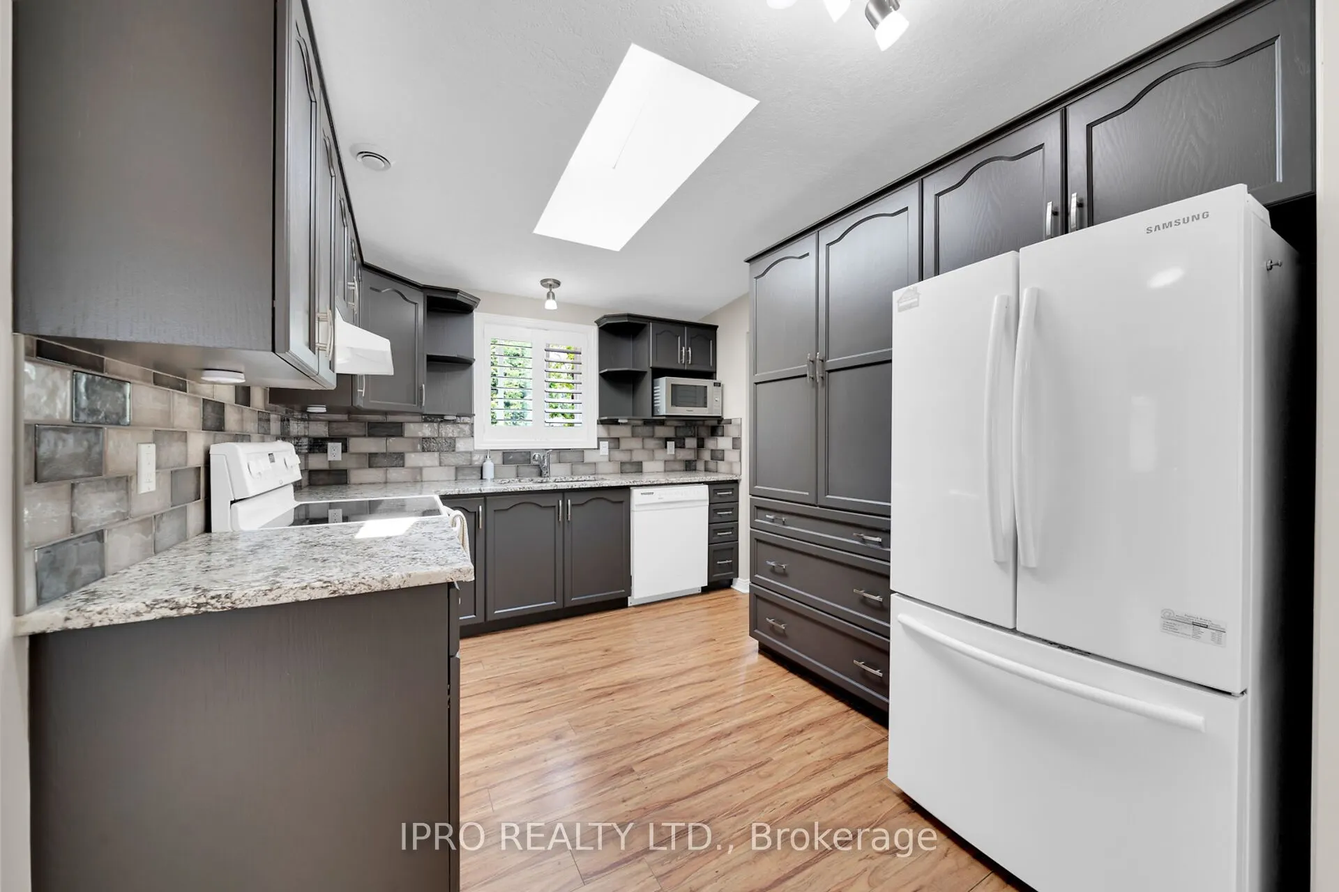 2 Golden Pond Road Pvt Road