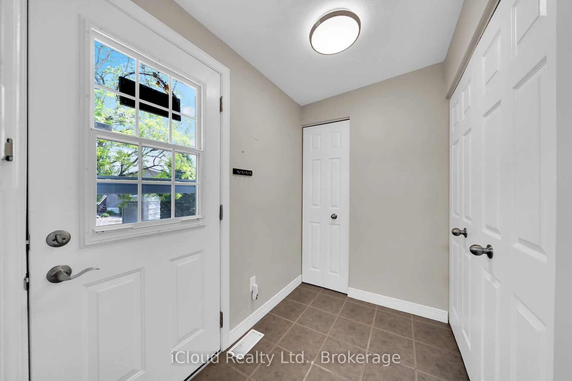 2 Golden Pond Road Pvt Road