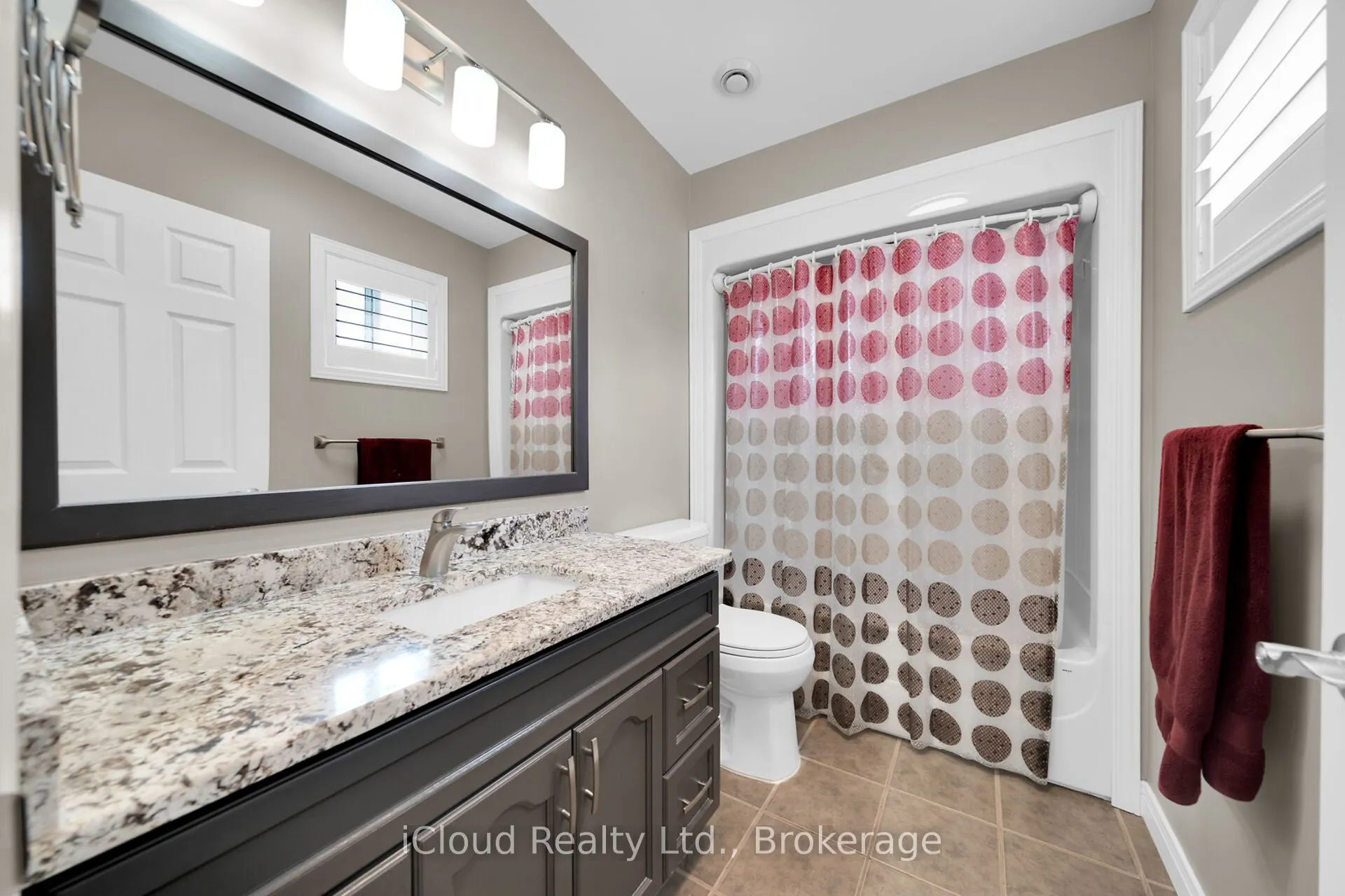 2 Golden Pond Road Pvt Road