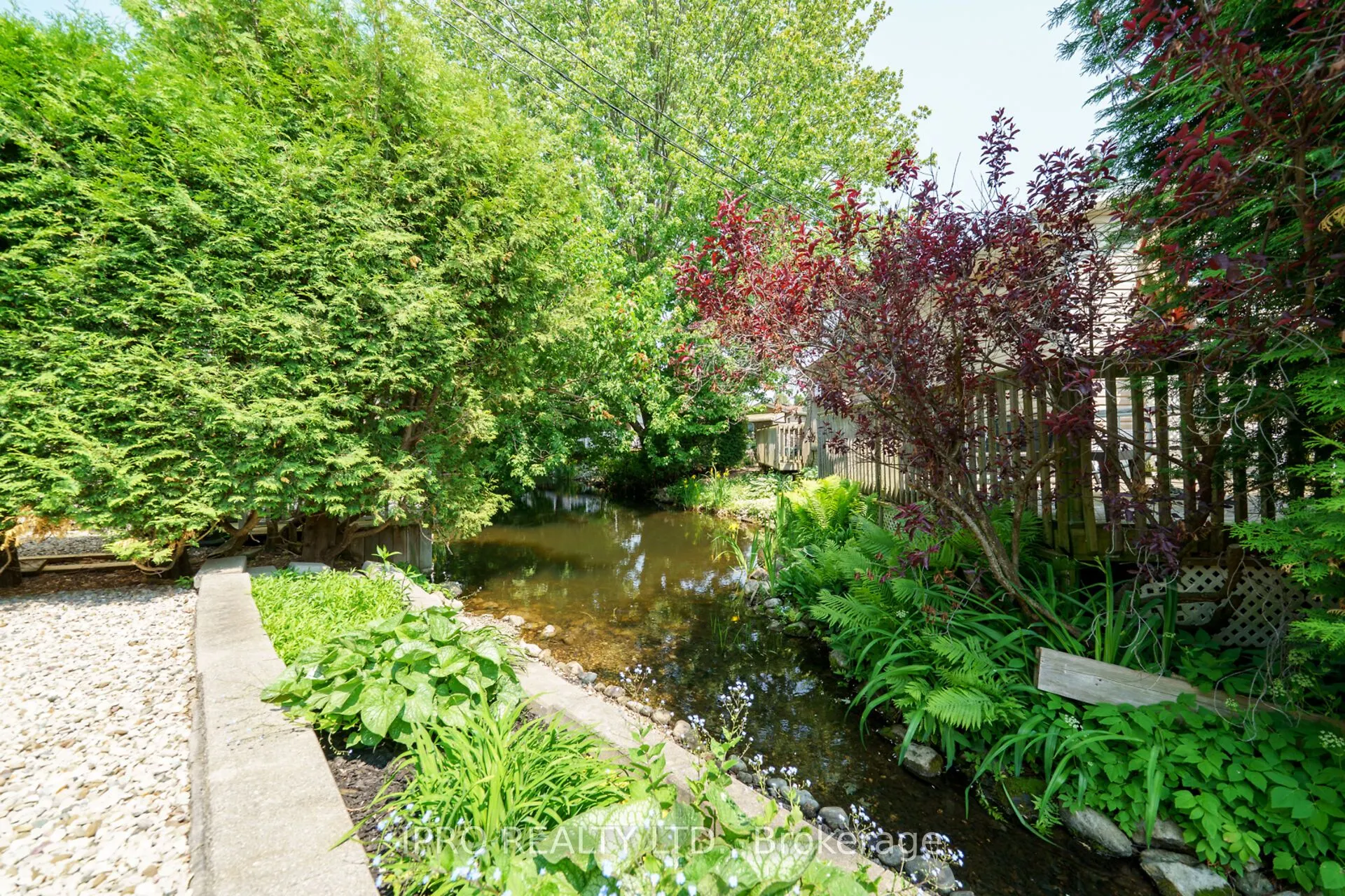 2 Golden Pond Road Pvt Road