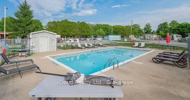 2 Golden Pond Road Pvt Road