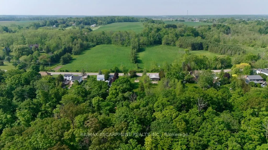 59 Ridge Road E