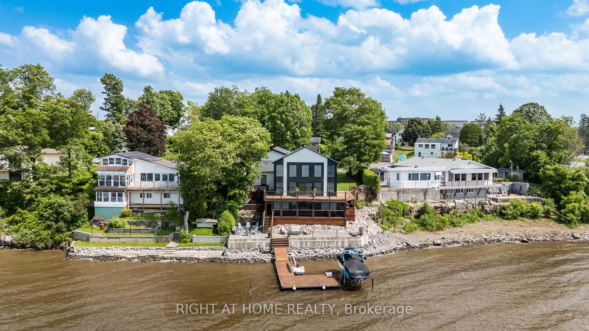 2120 Du Chateau Avenue