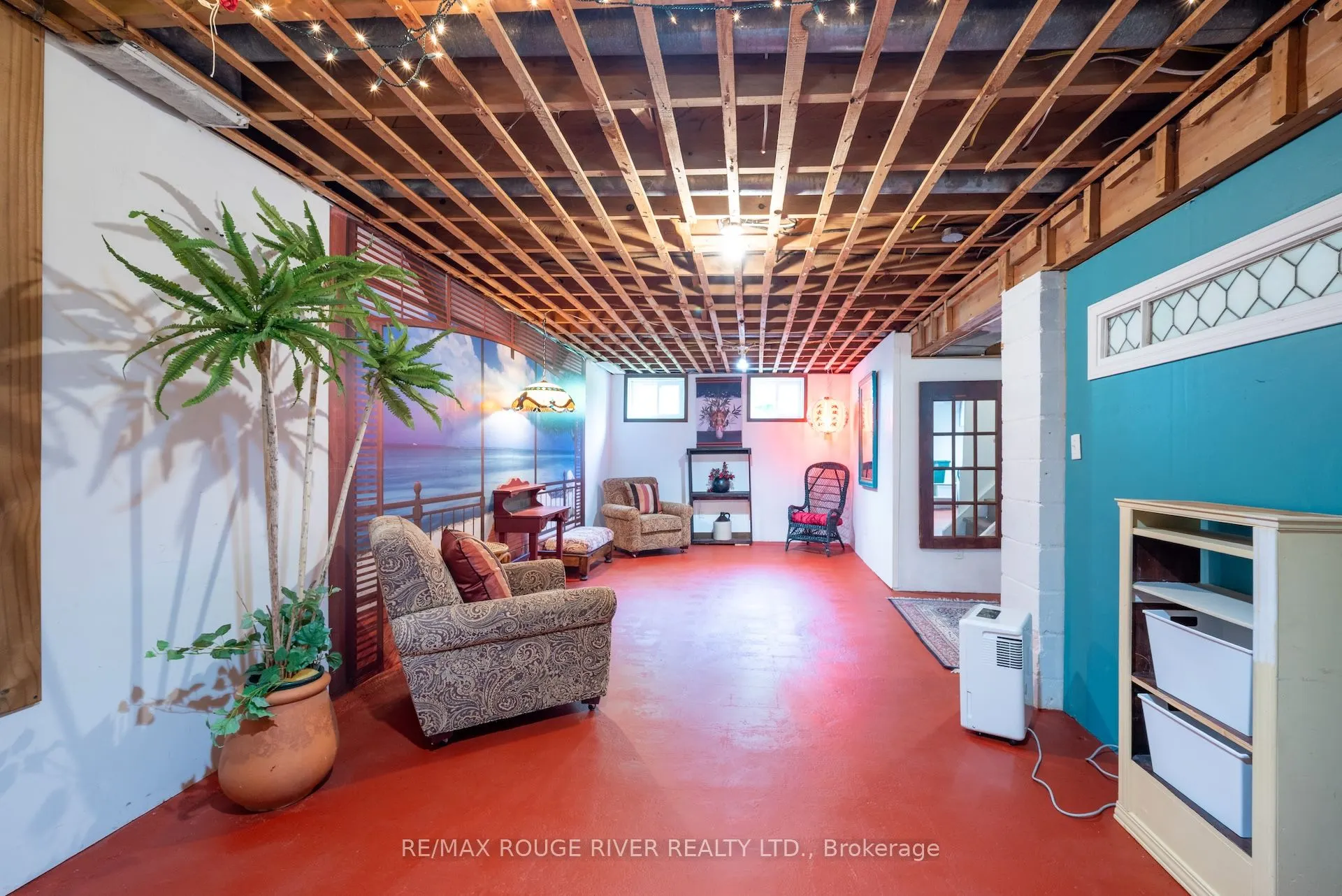 546 Lakeshore Road