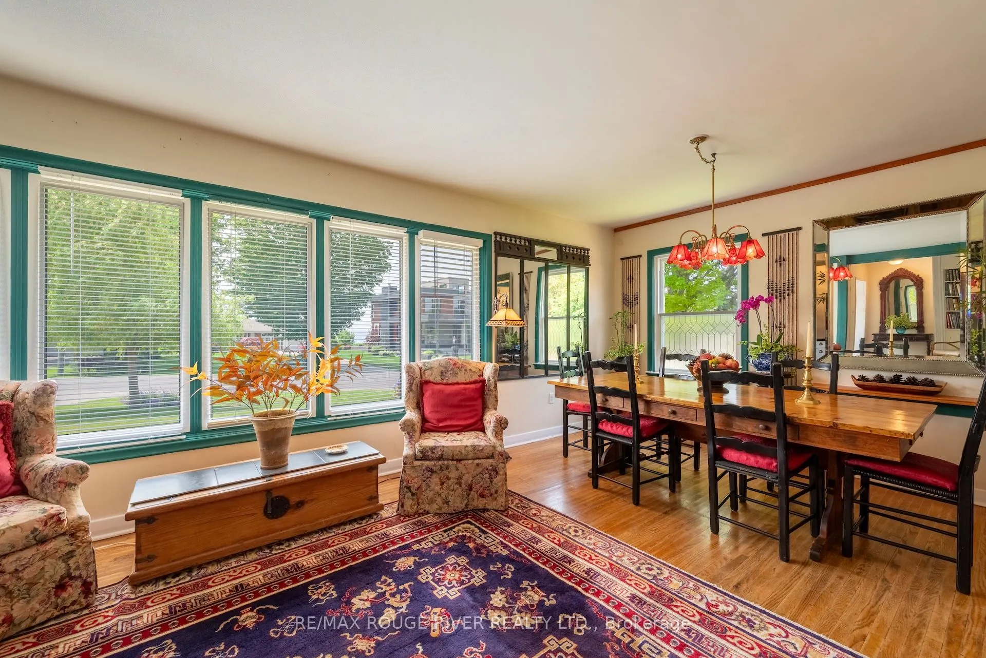 546 Lakeshore Road