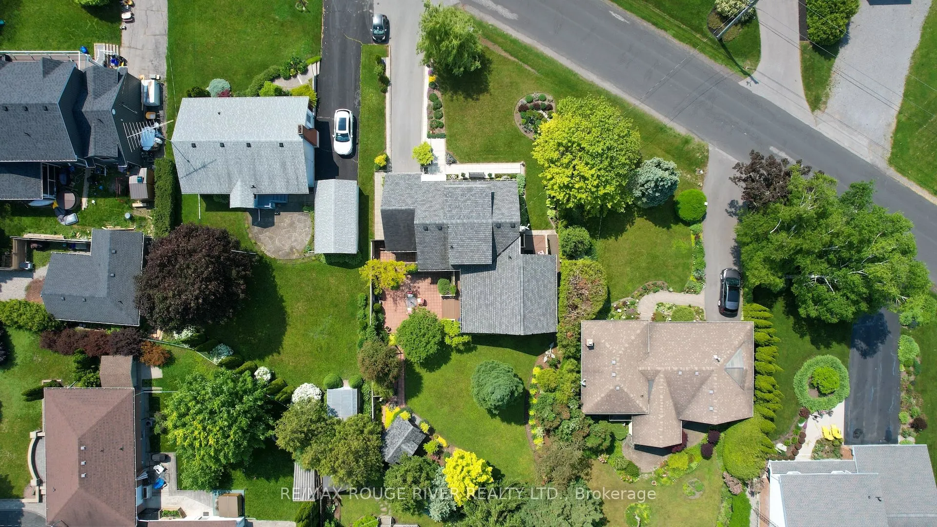 546 Lakeshore Road