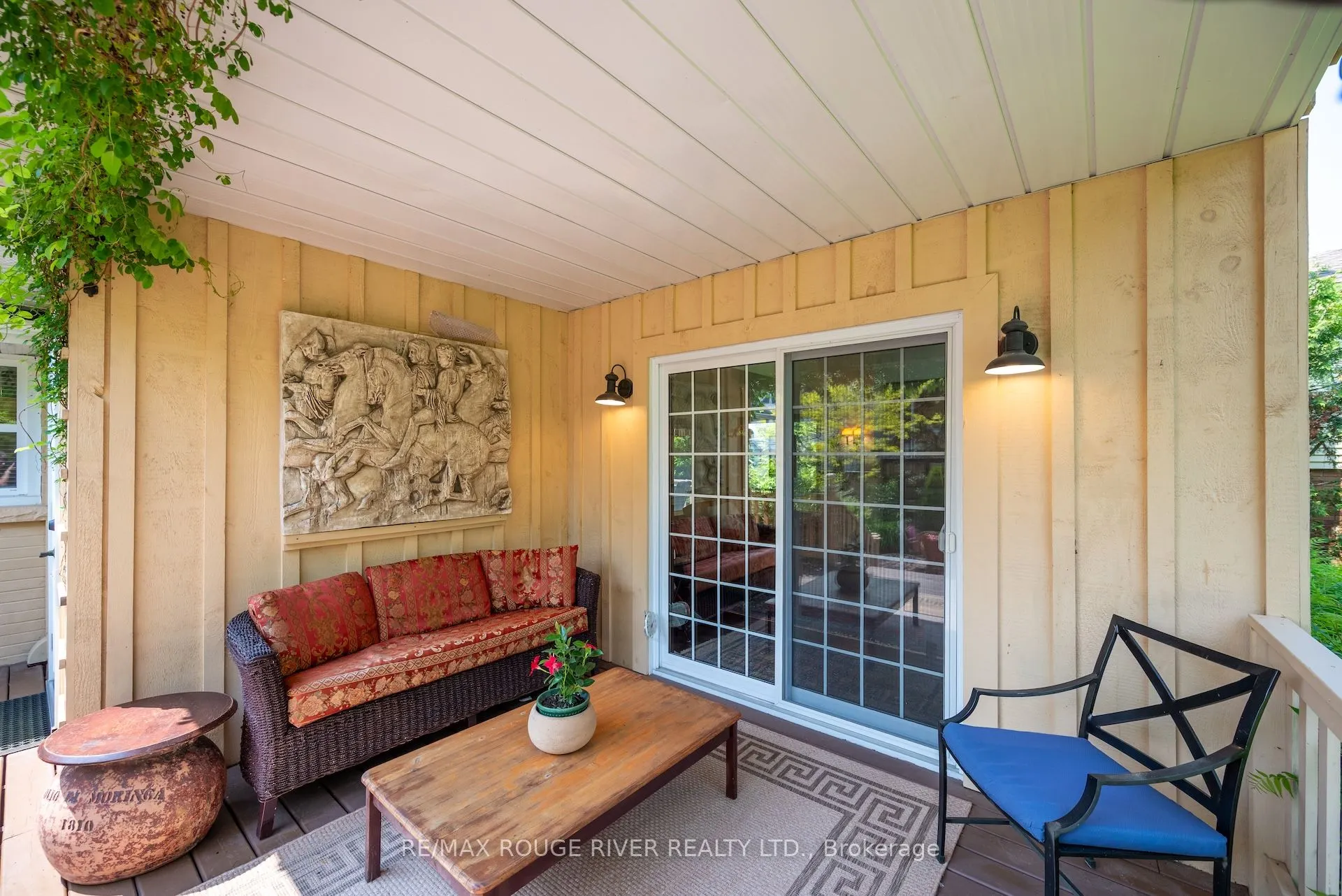 546 Lakeshore Road