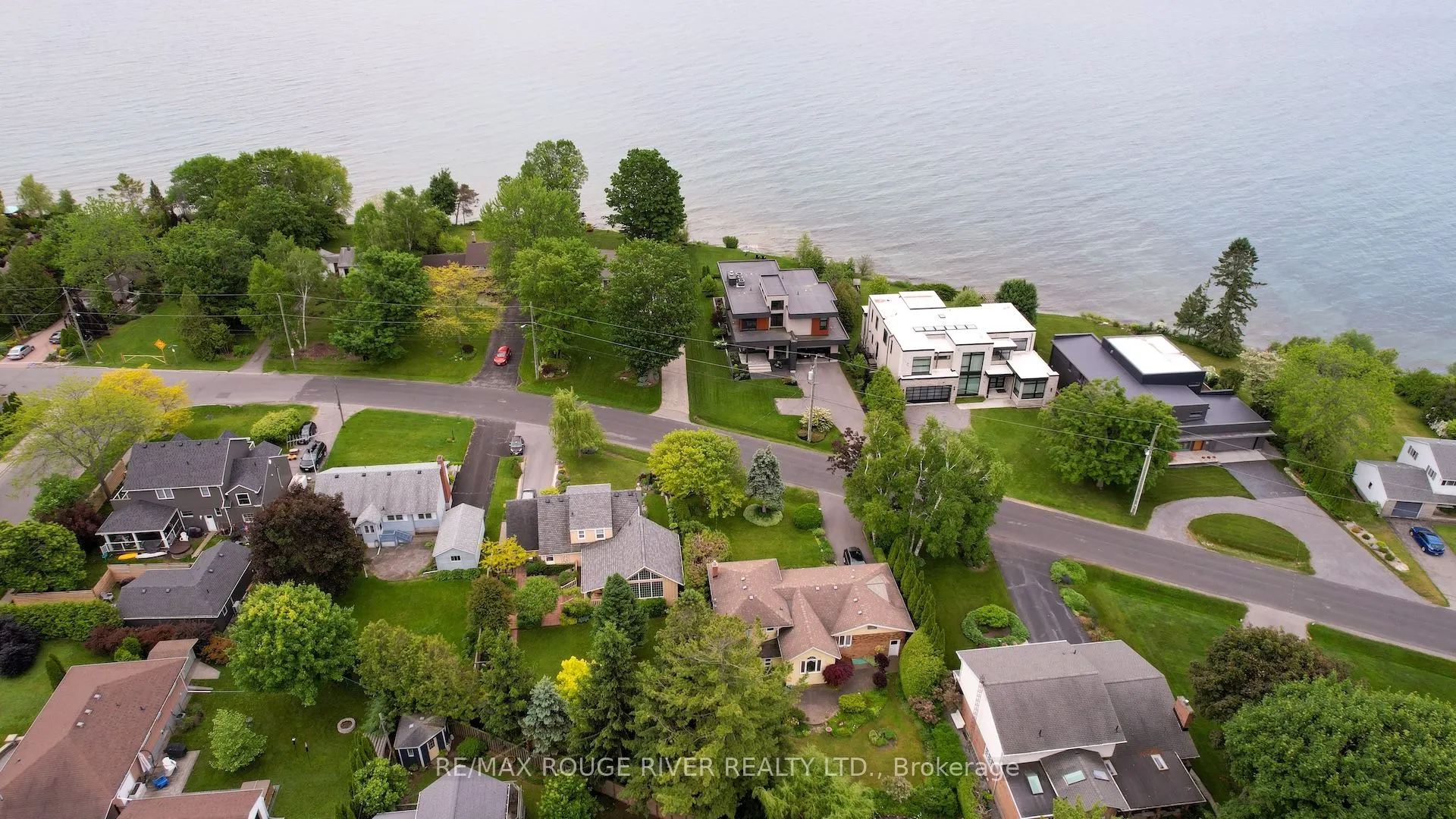 546 Lakeshore Road