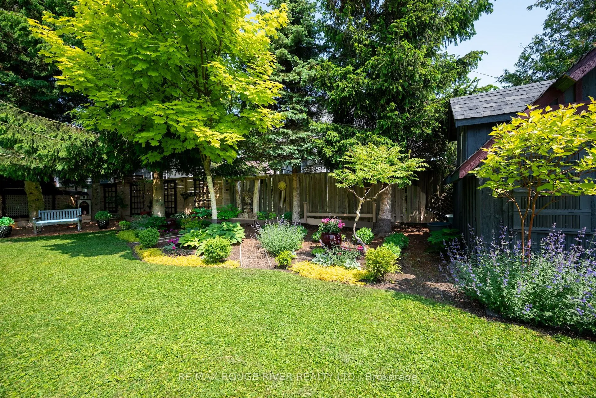 546 Lakeshore Road