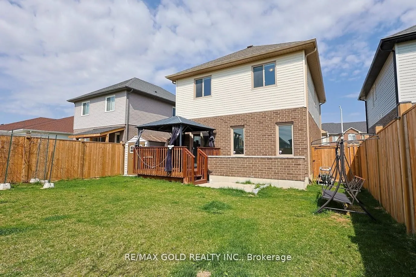 62 Spring Crest Way