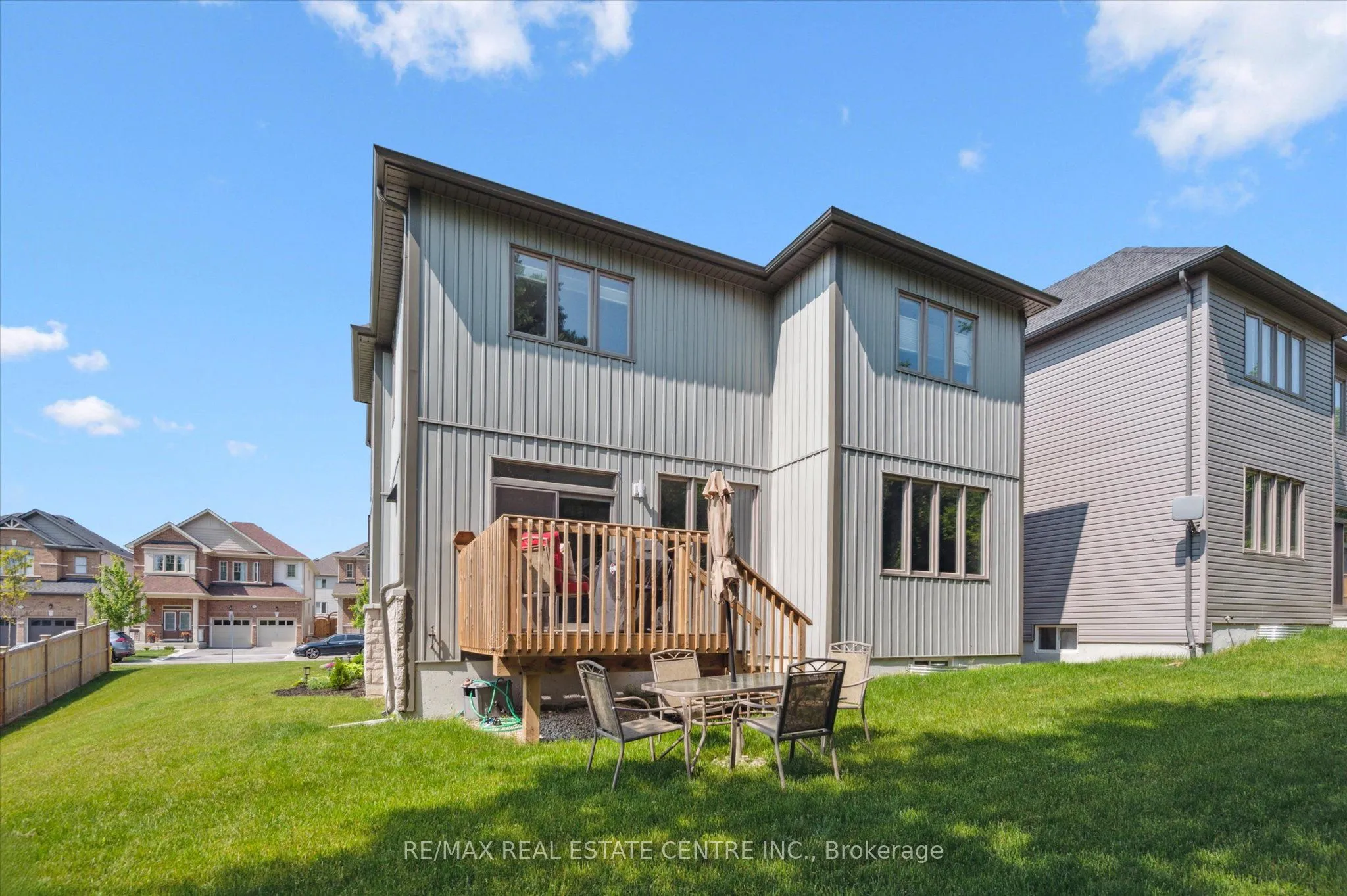 141 Mcfarlane Crescent