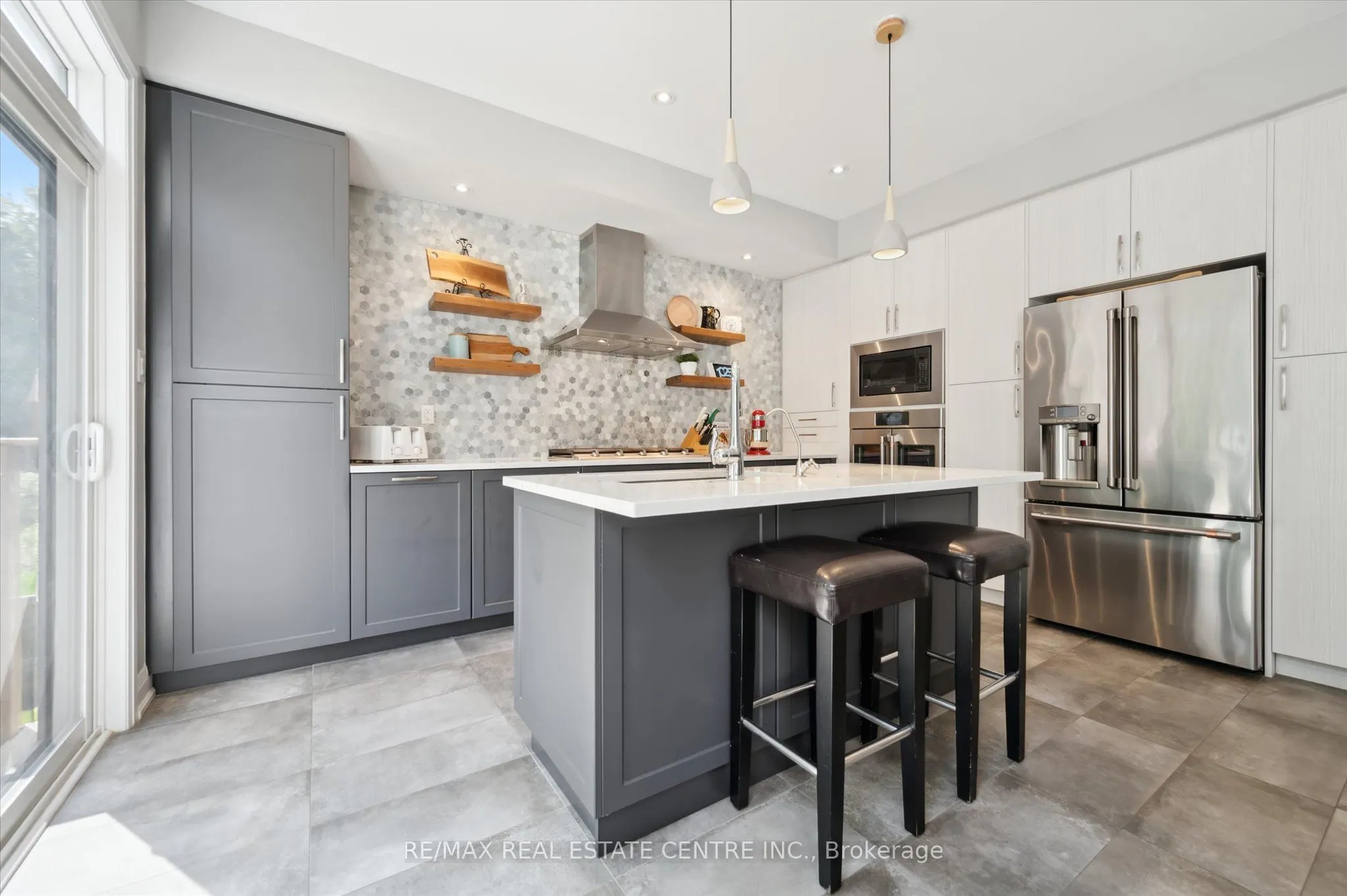 141 Mcfarlane Crescent