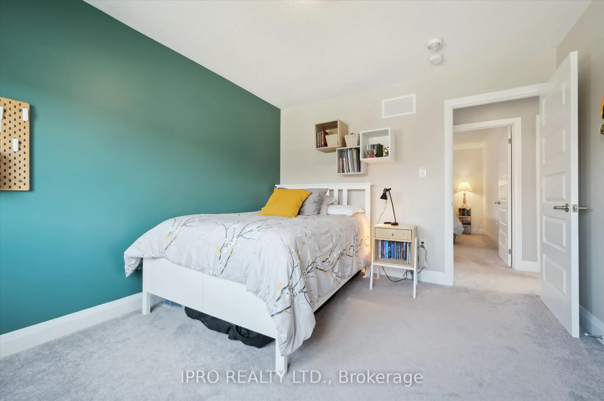 141 Mcfarlane Crescent