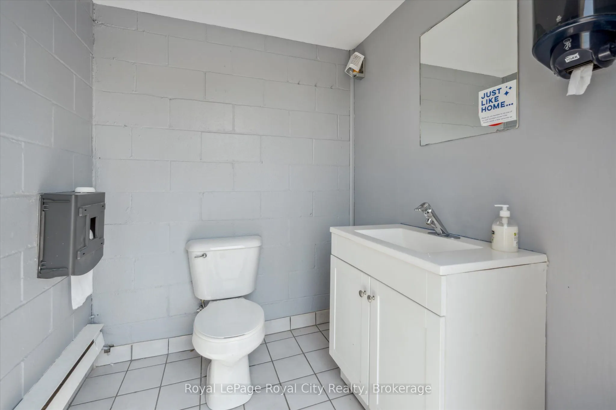 935 St. David Street N