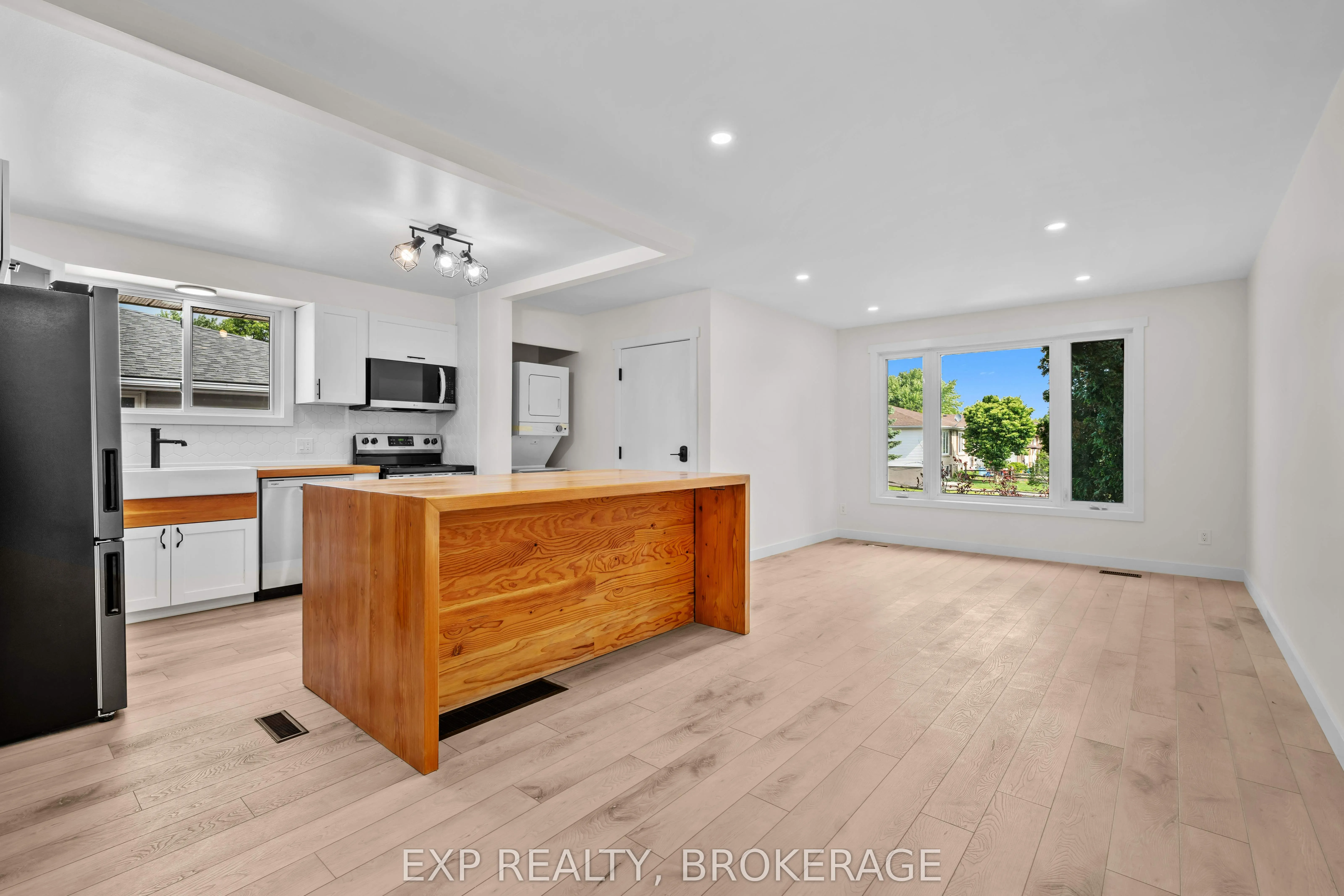 333 MELANIE Avenue