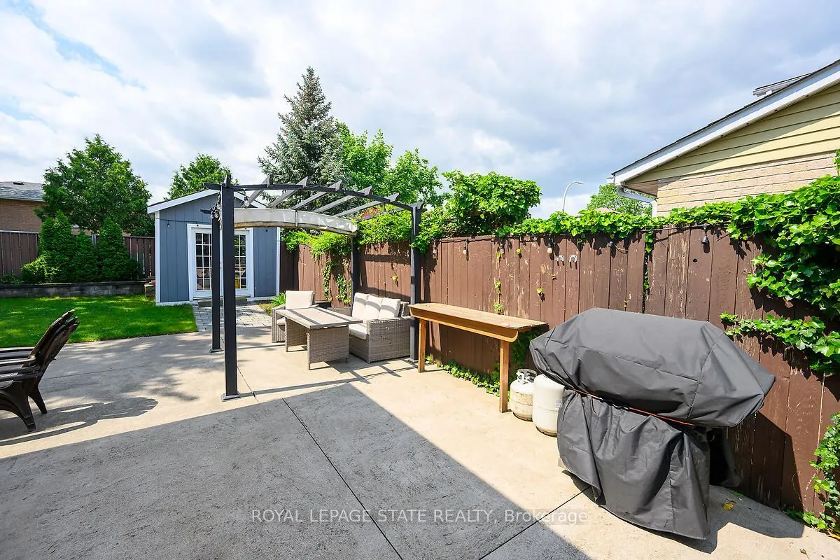 4 Bing Crescent