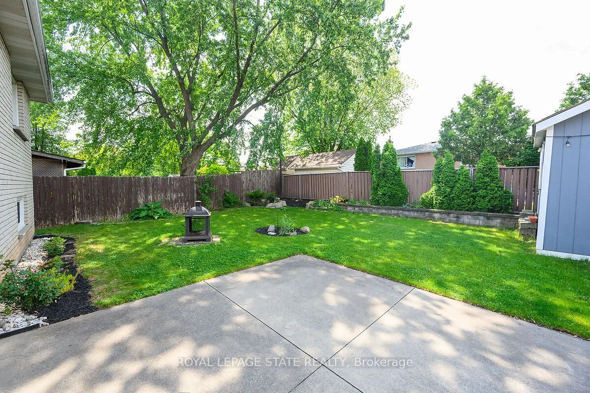 4 Bing Crescent