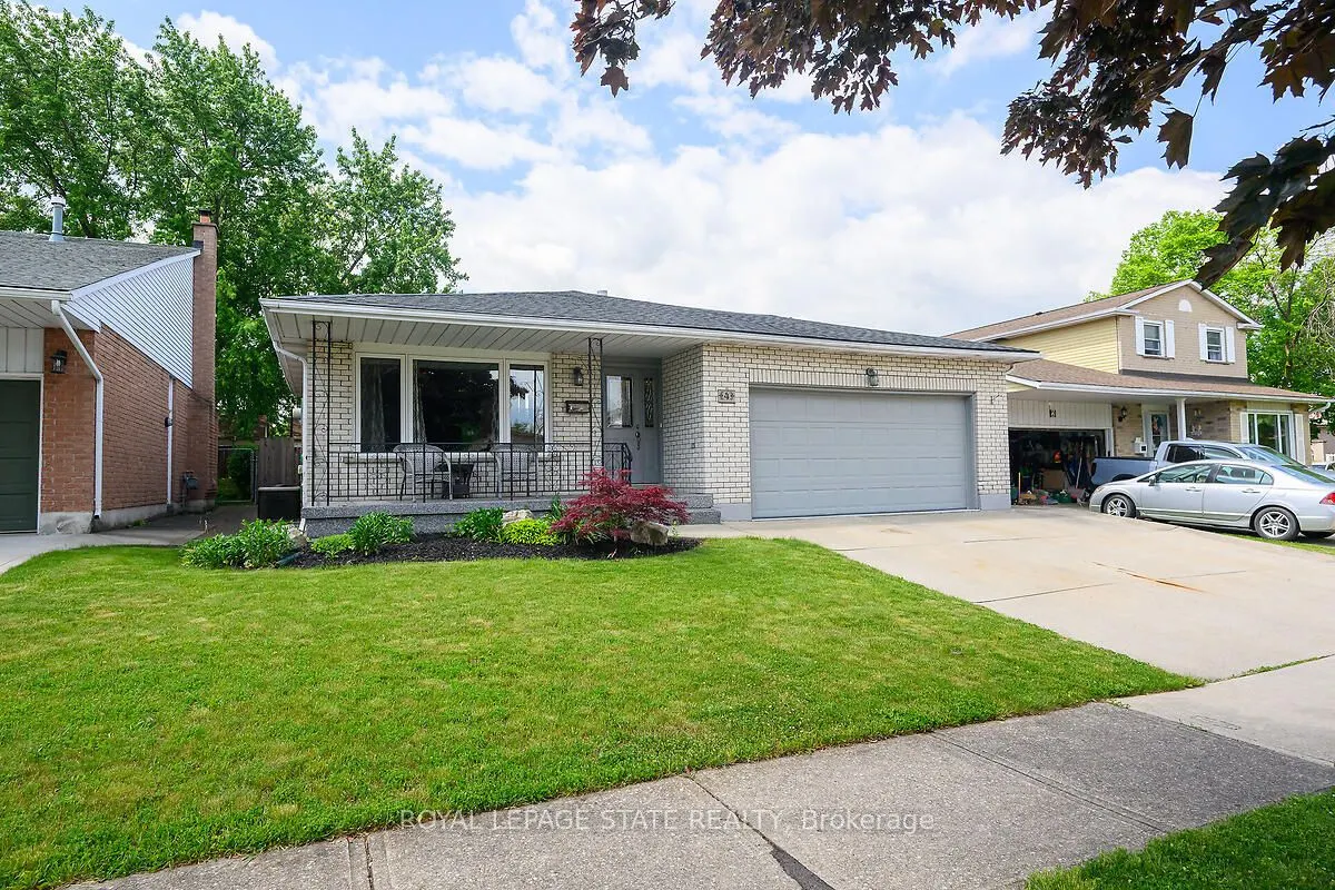 4 Bing Crescent