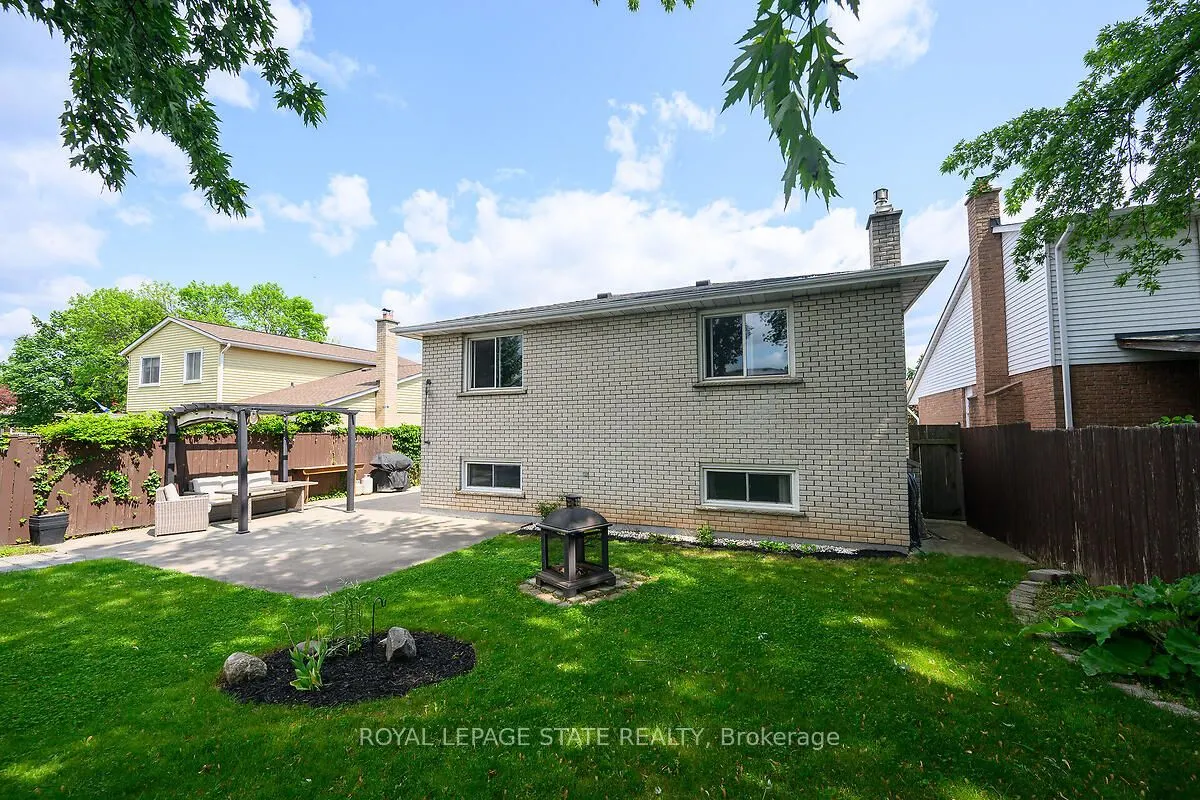 4 Bing Crescent