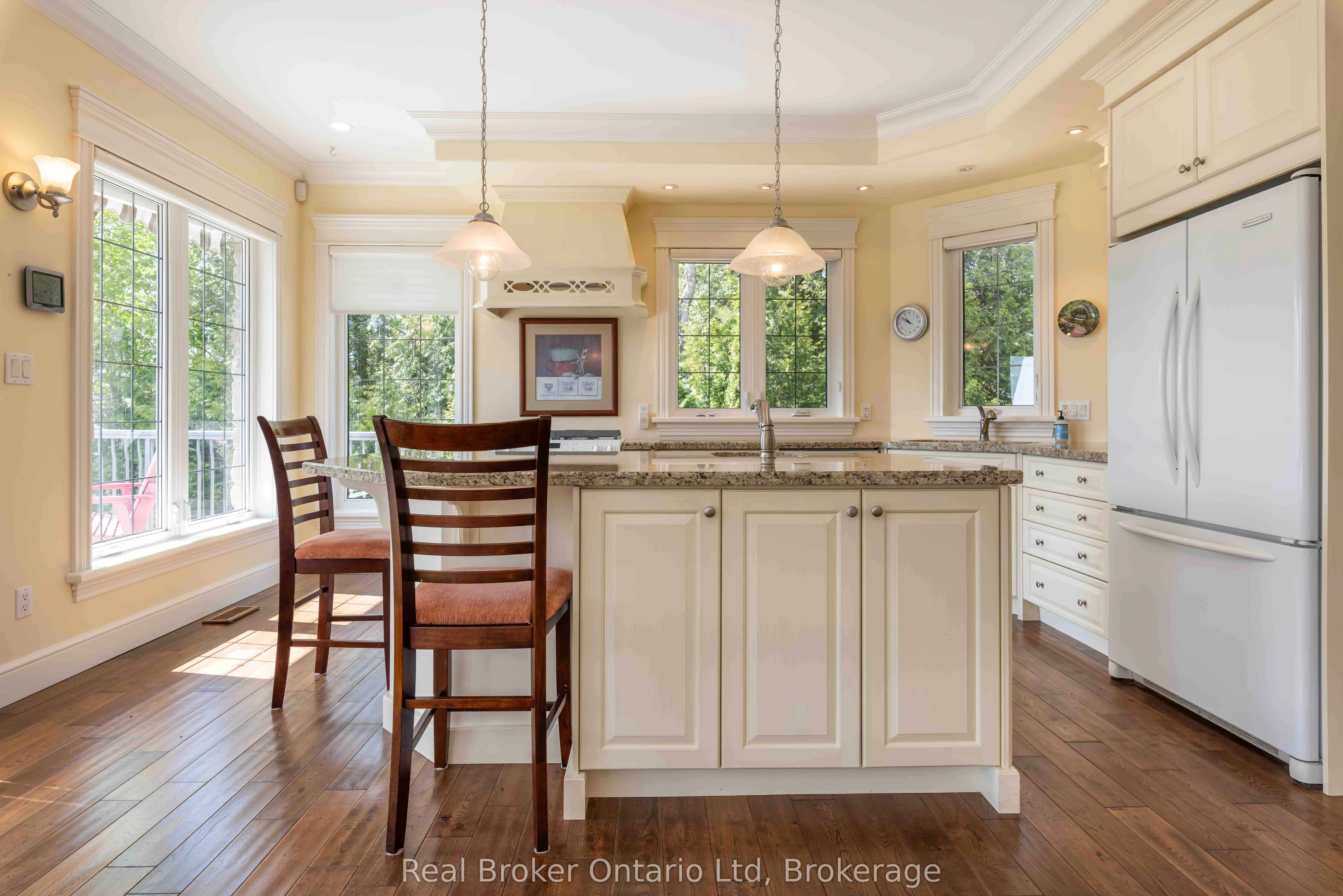 361 Balmy Beach Road