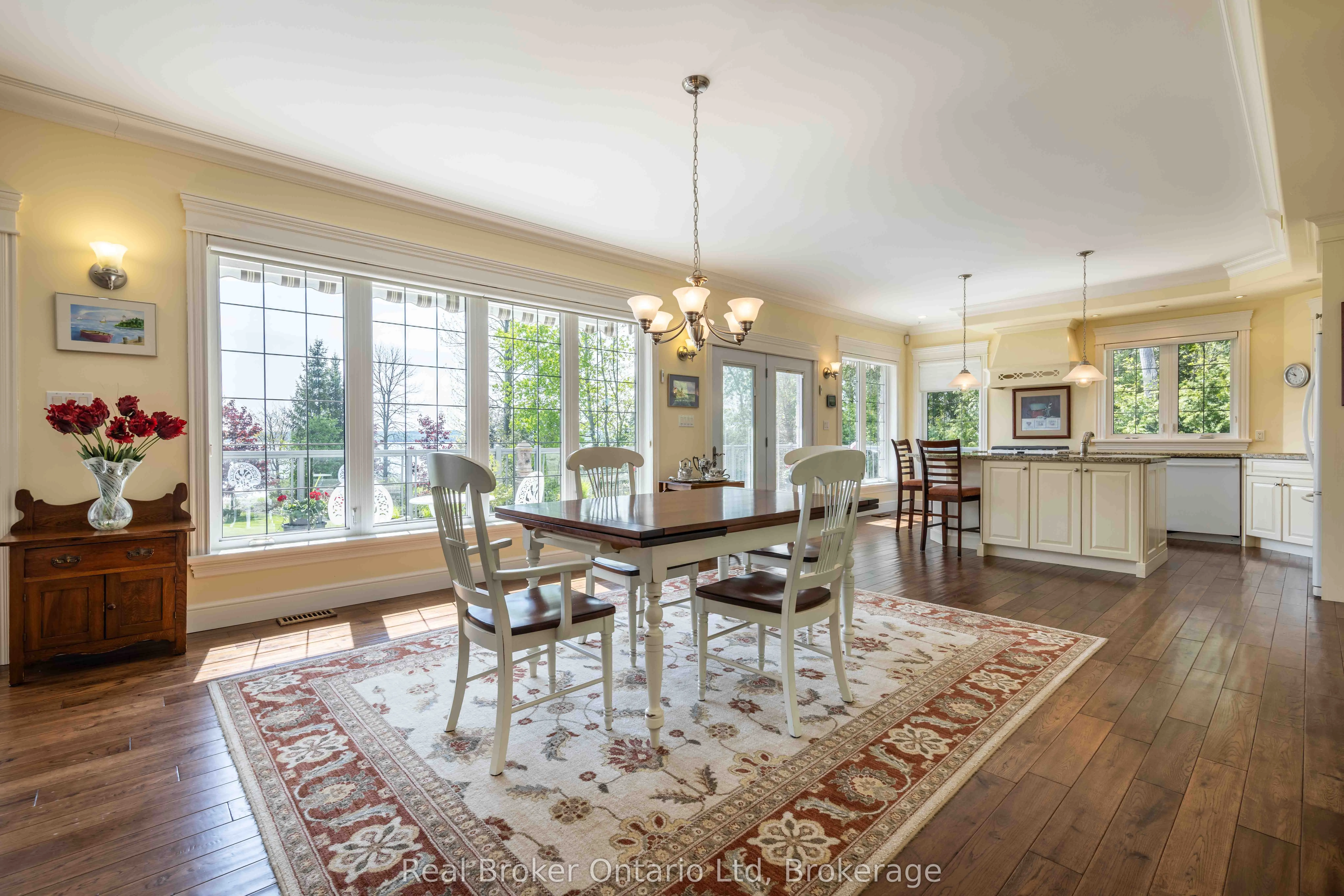 361 Balmy Beach Road