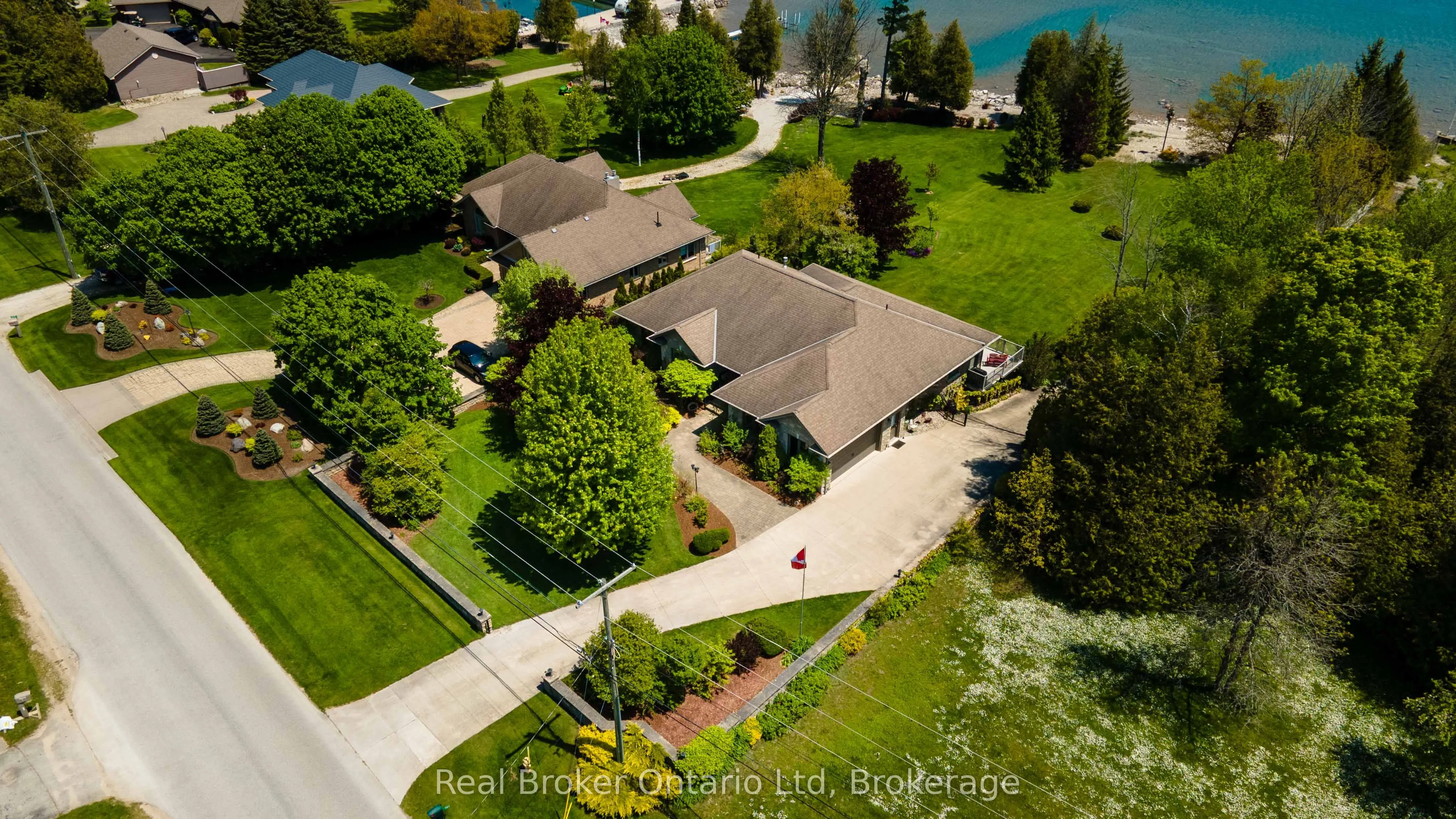 361 Balmy Beach Road