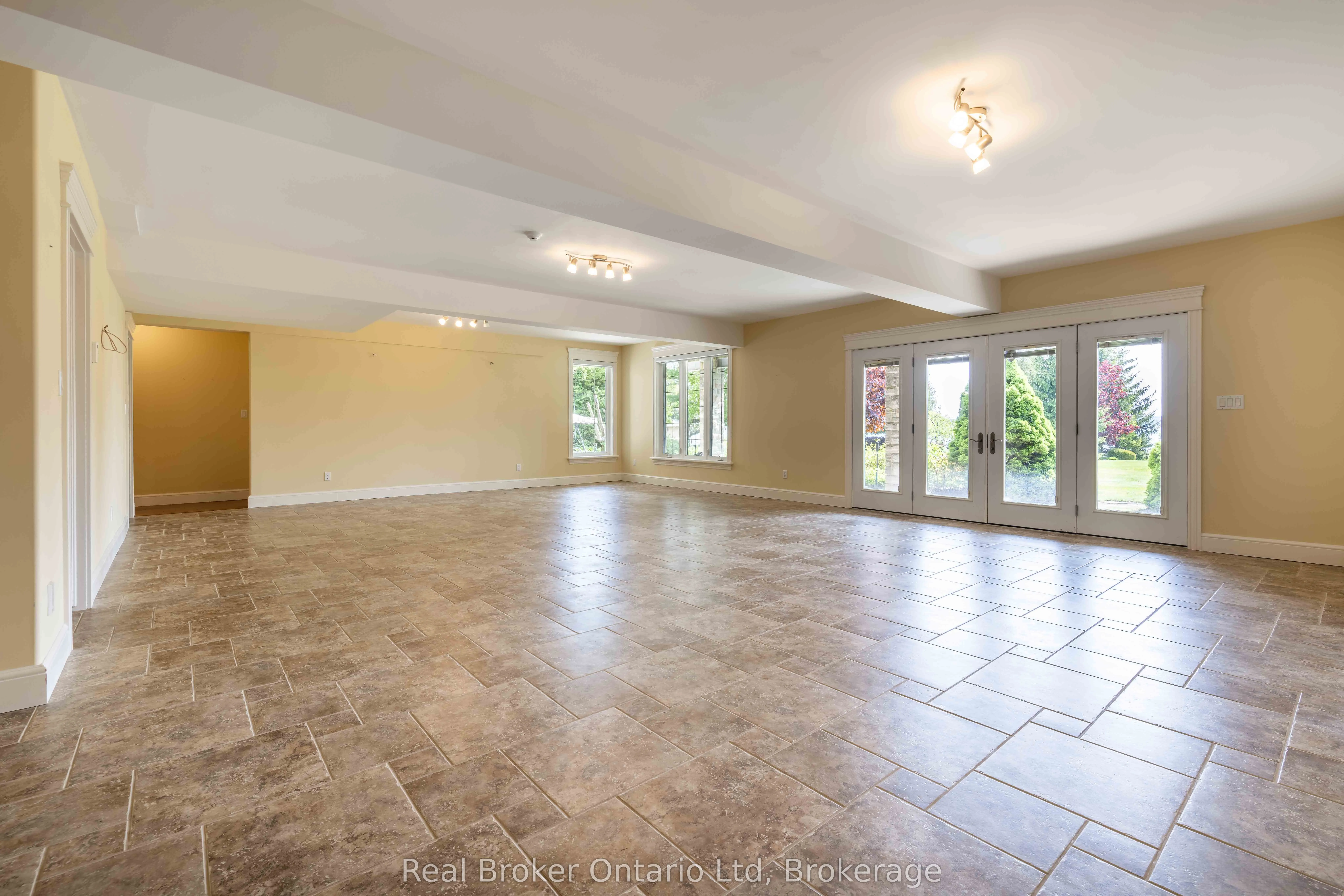 361 Balmy Beach Road