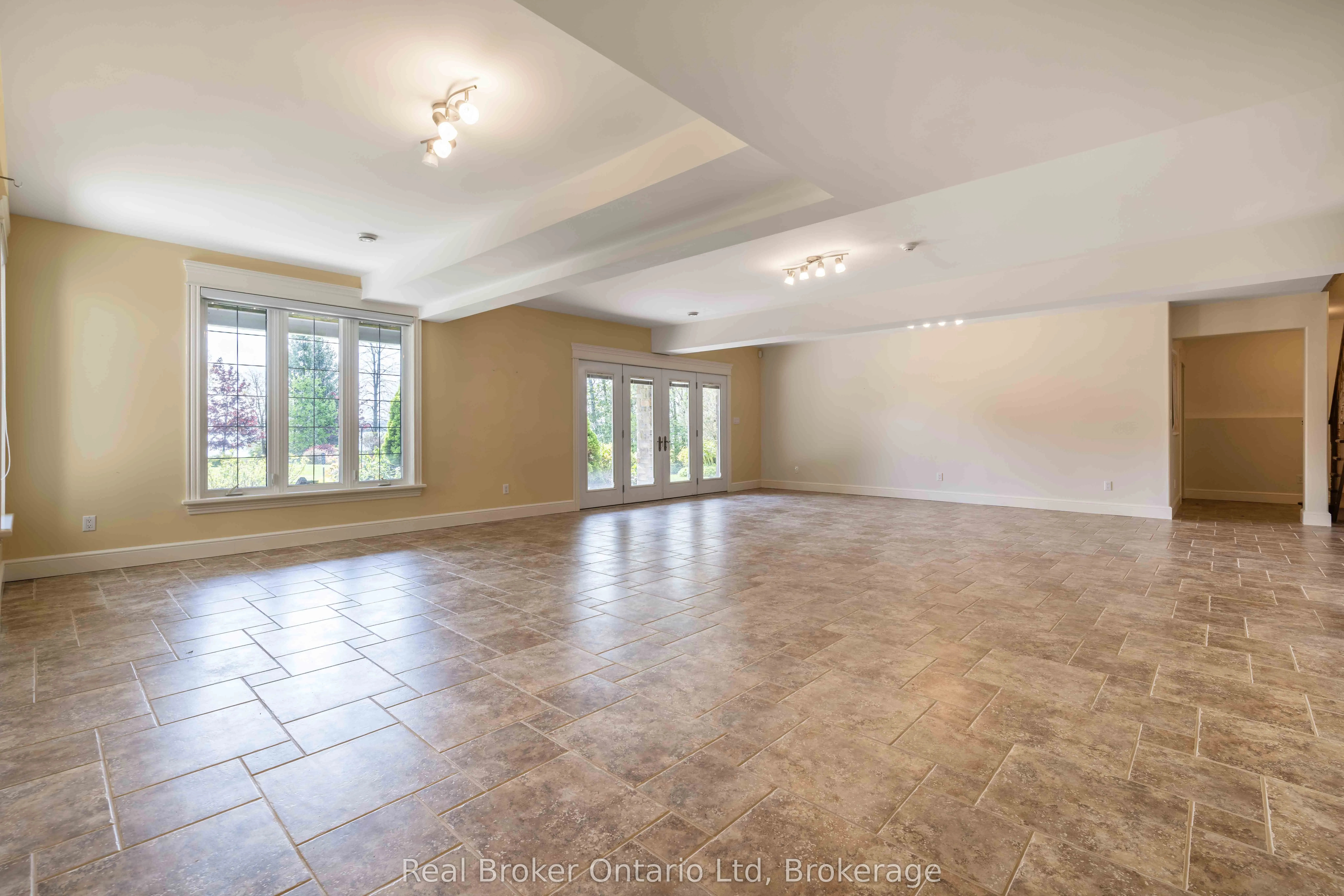 361 Balmy Beach Road