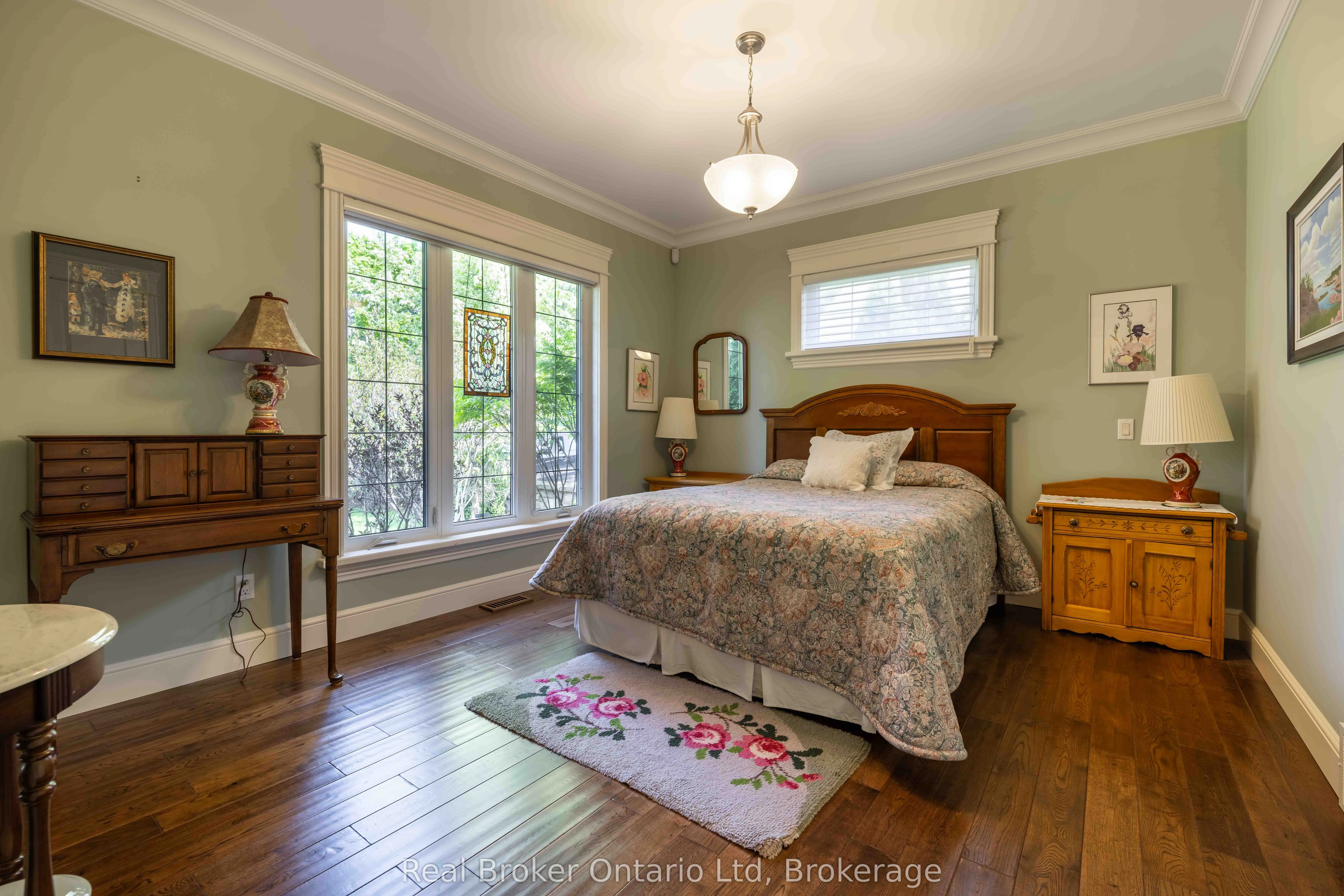 361 Balmy Beach Road