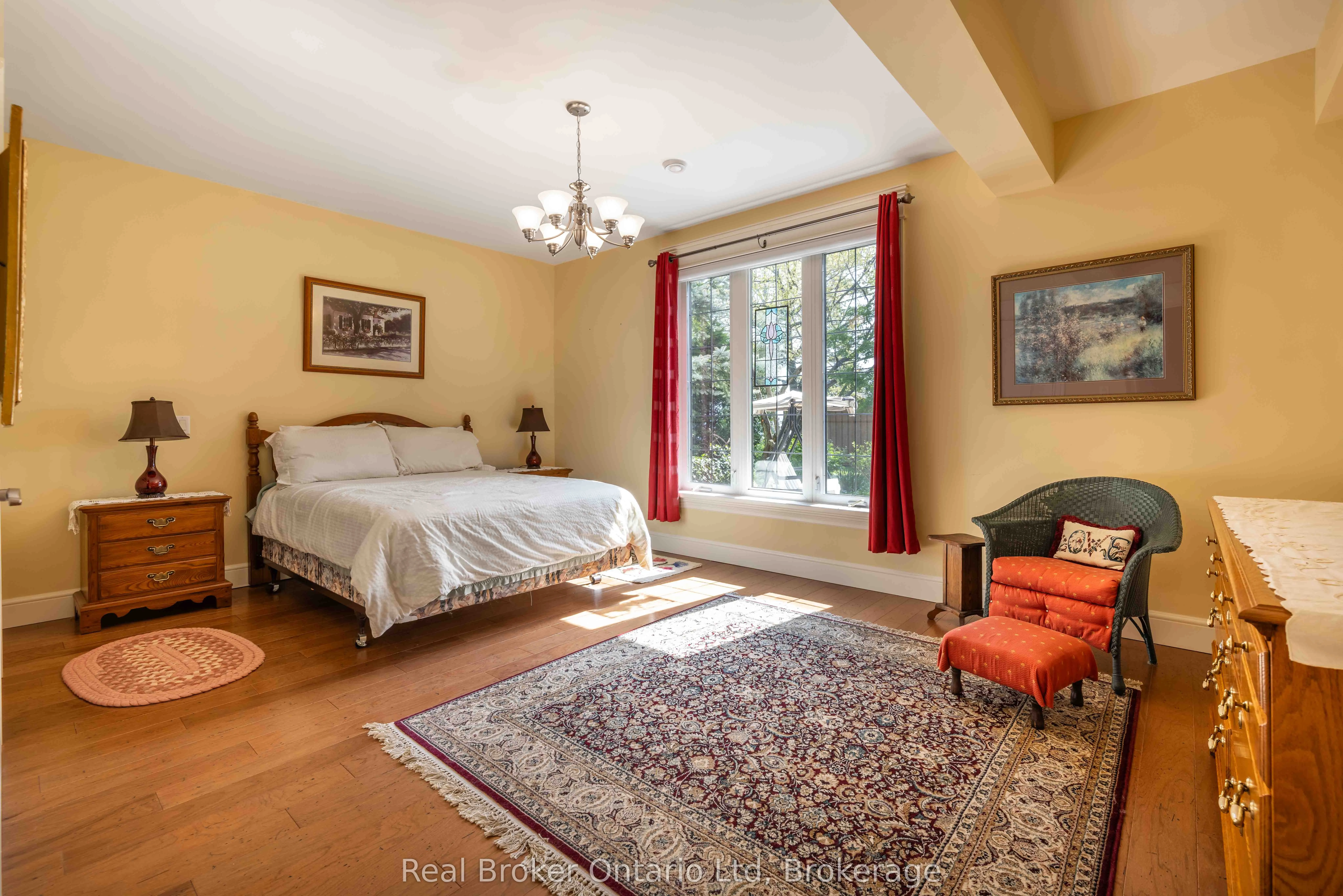 361 Balmy Beach Road