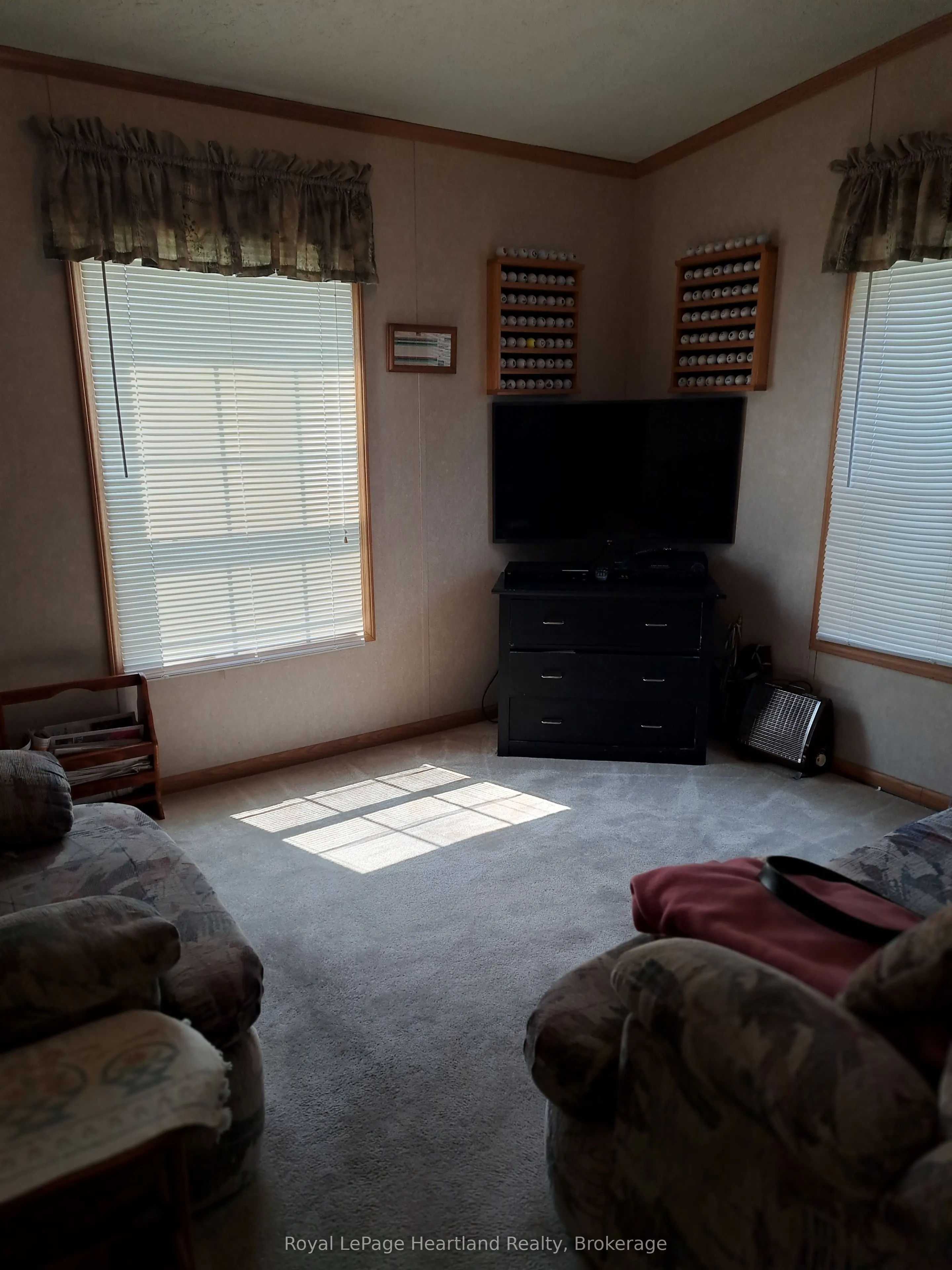 469 Richard Crescent