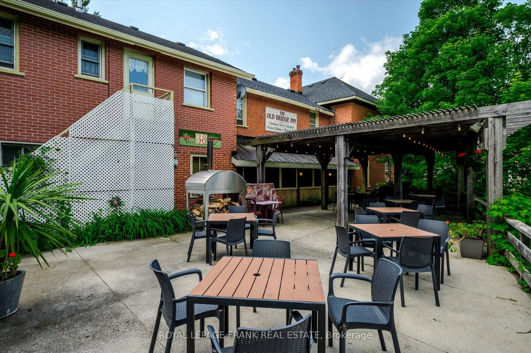 2057 Old Highway 28