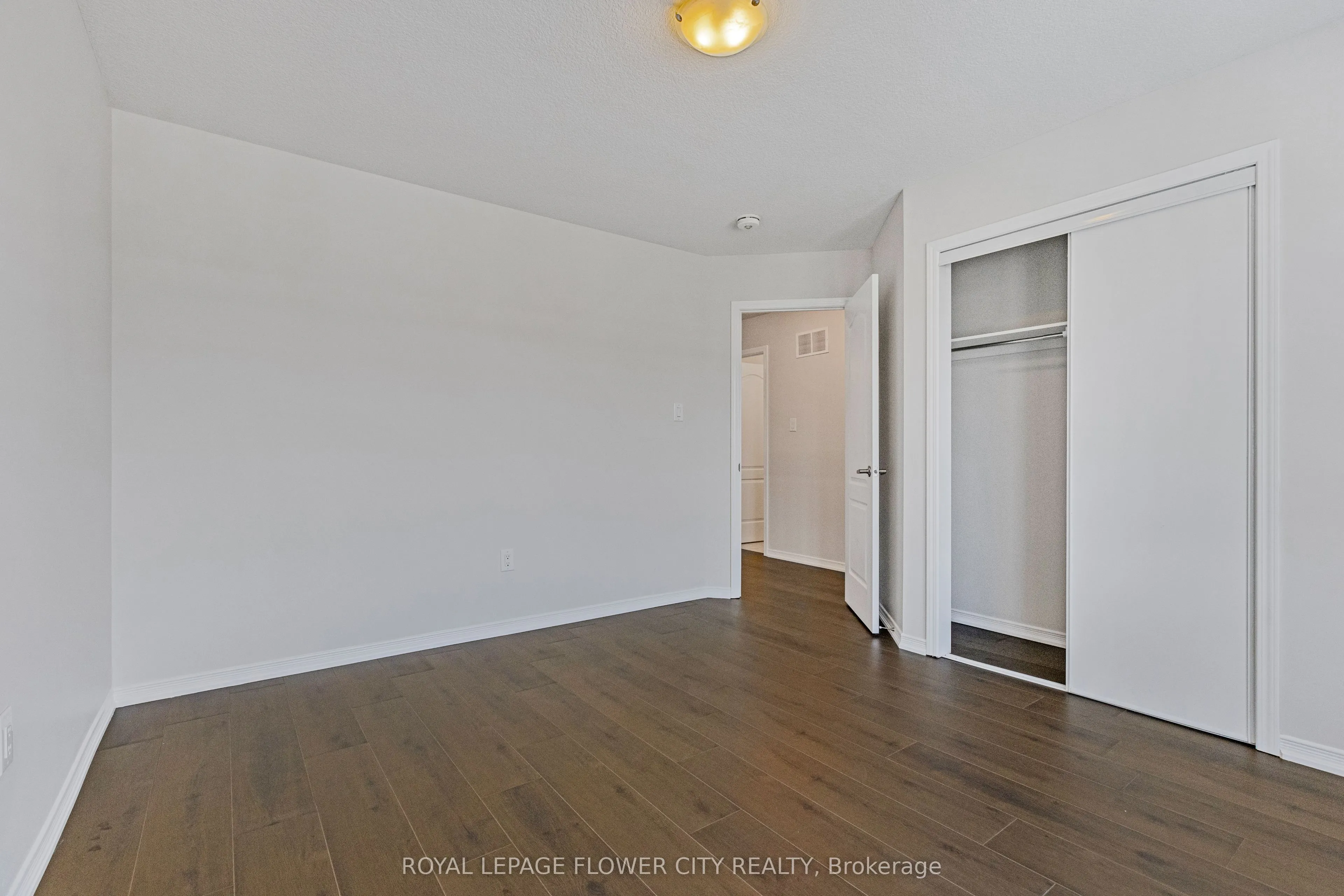 25 Munro Circle