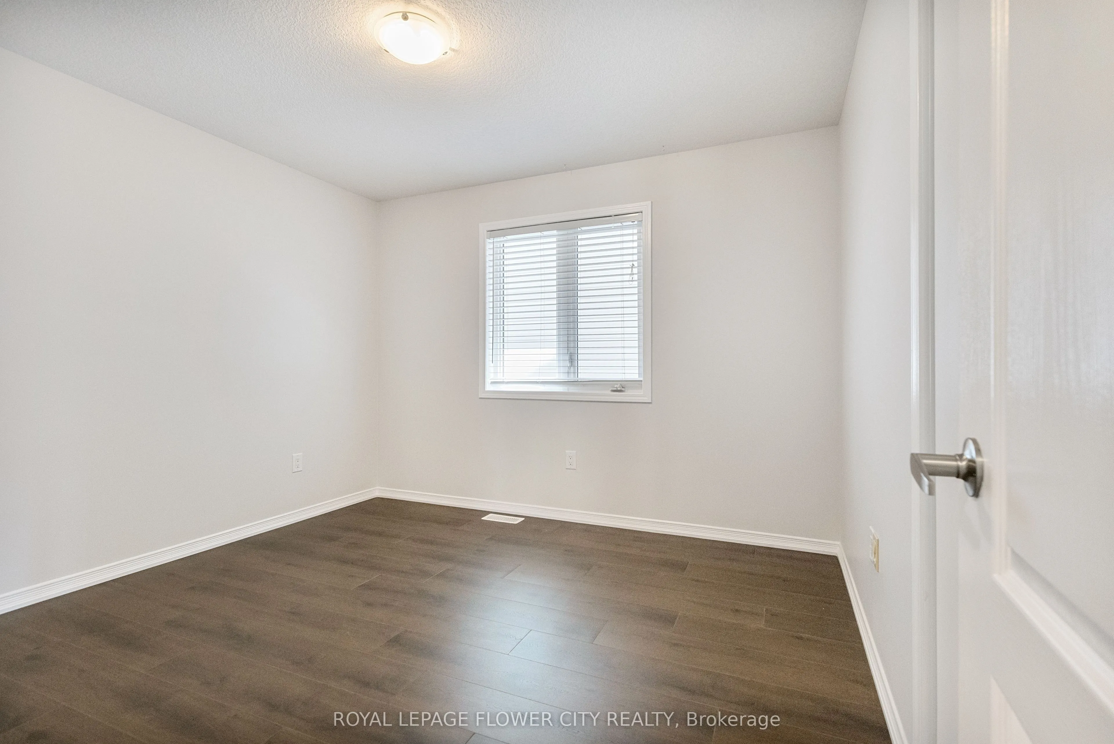 25 Munro Circle