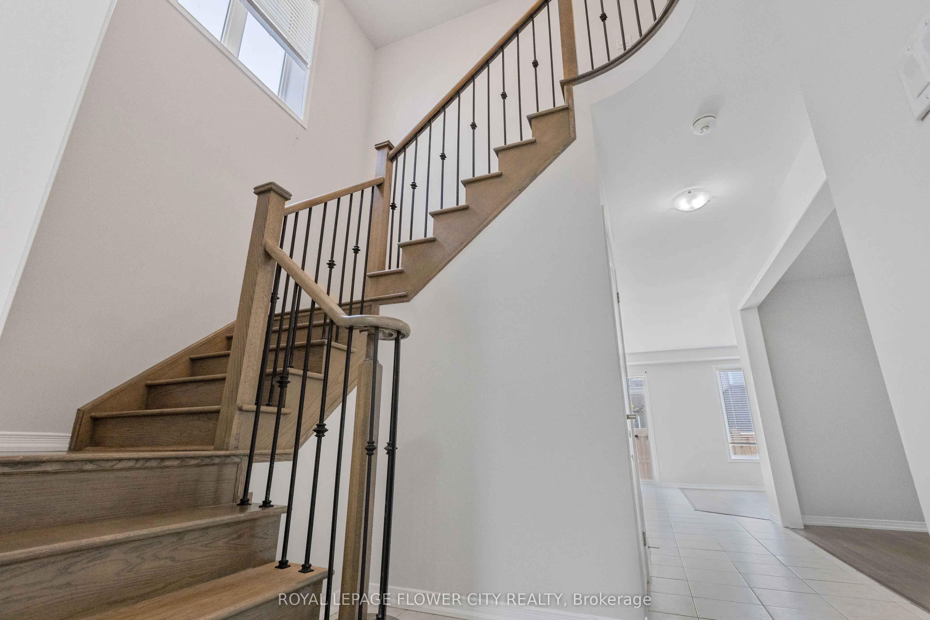 25 Munro Circle