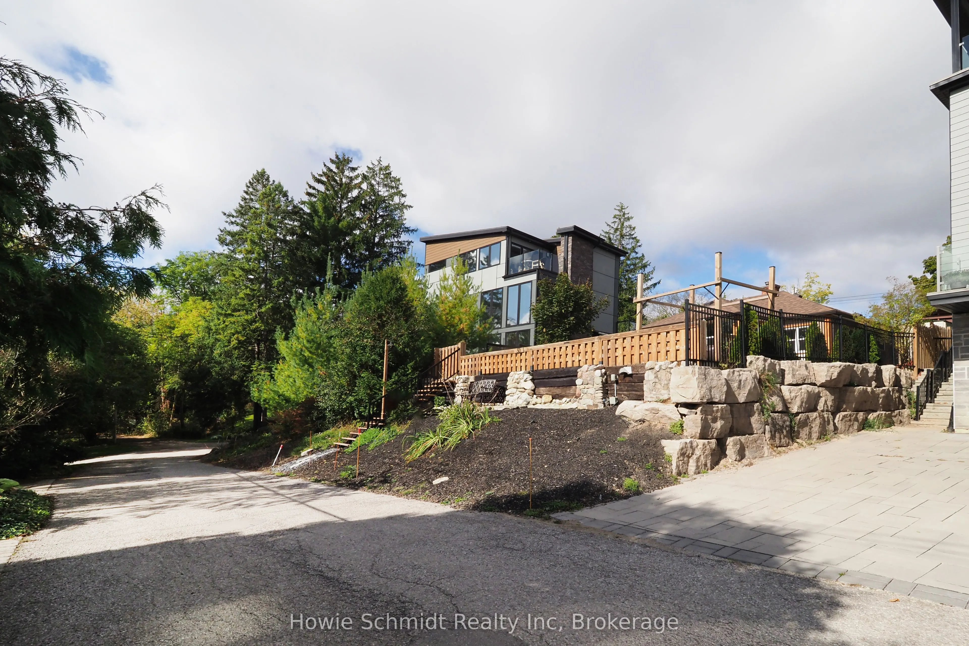 50 Holly Trail