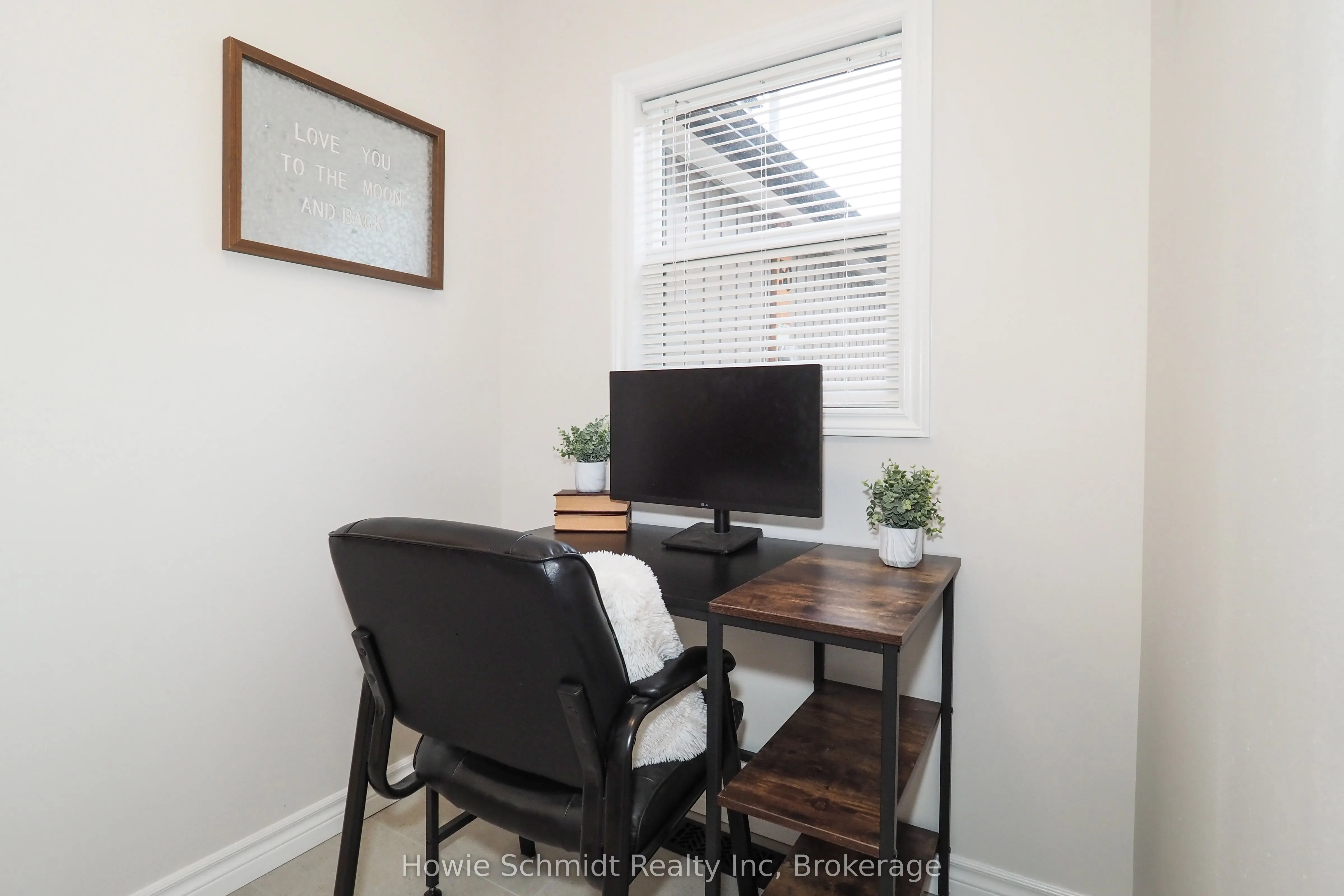 50 Holly Trail