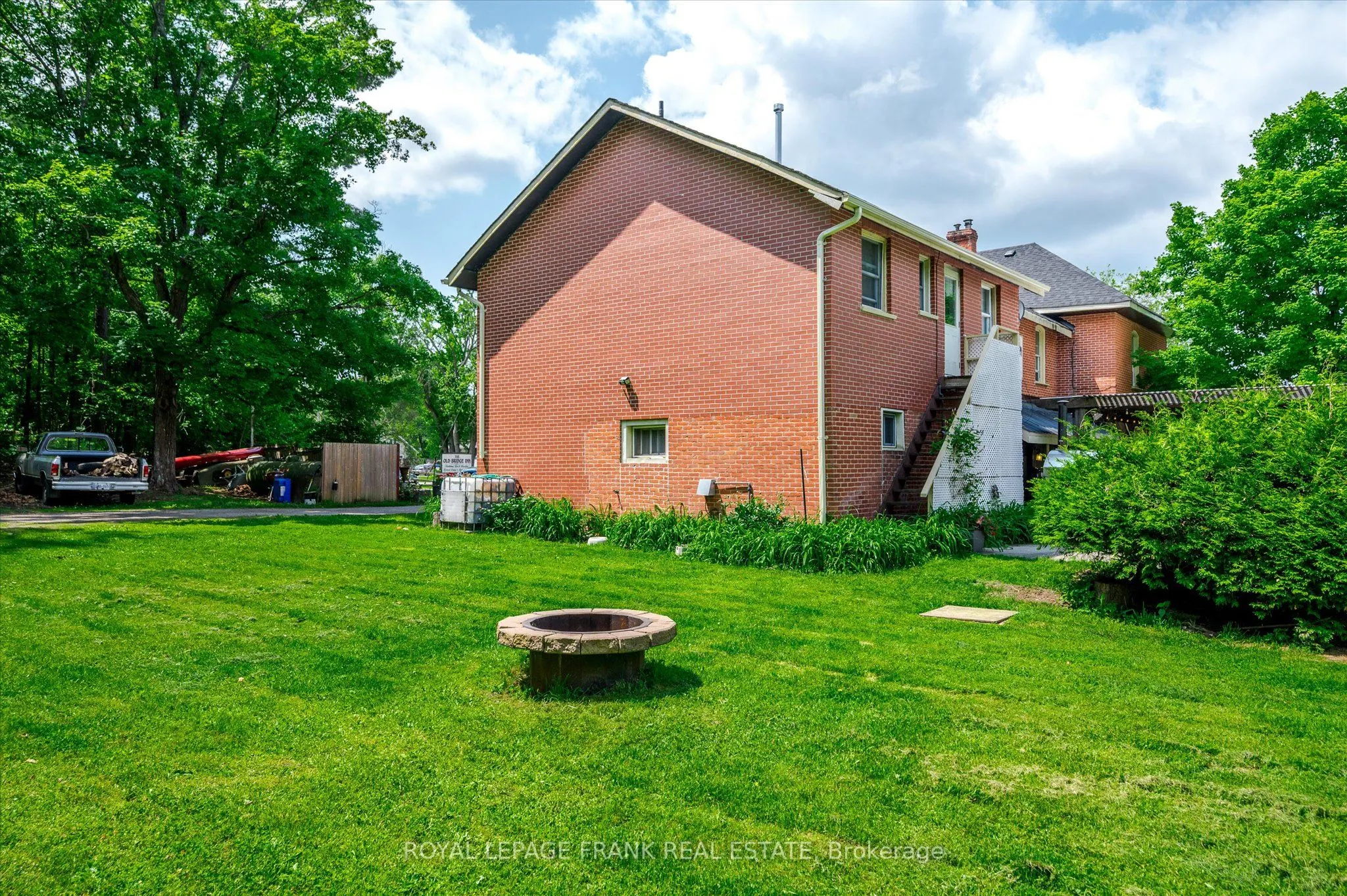 2057 Old Highway 28