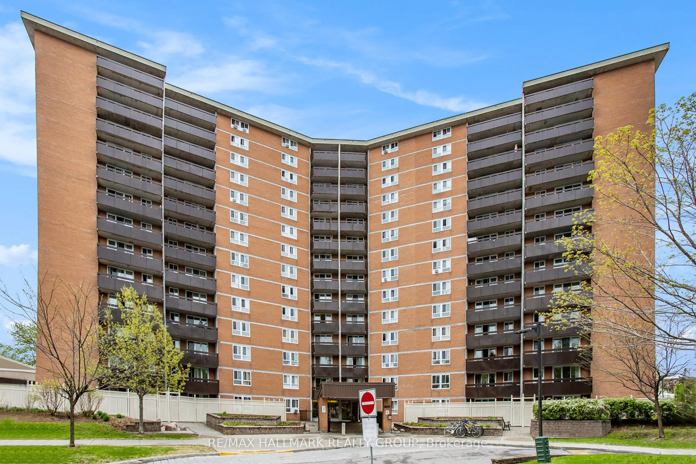 2000 Jasmine Crescent, #1508