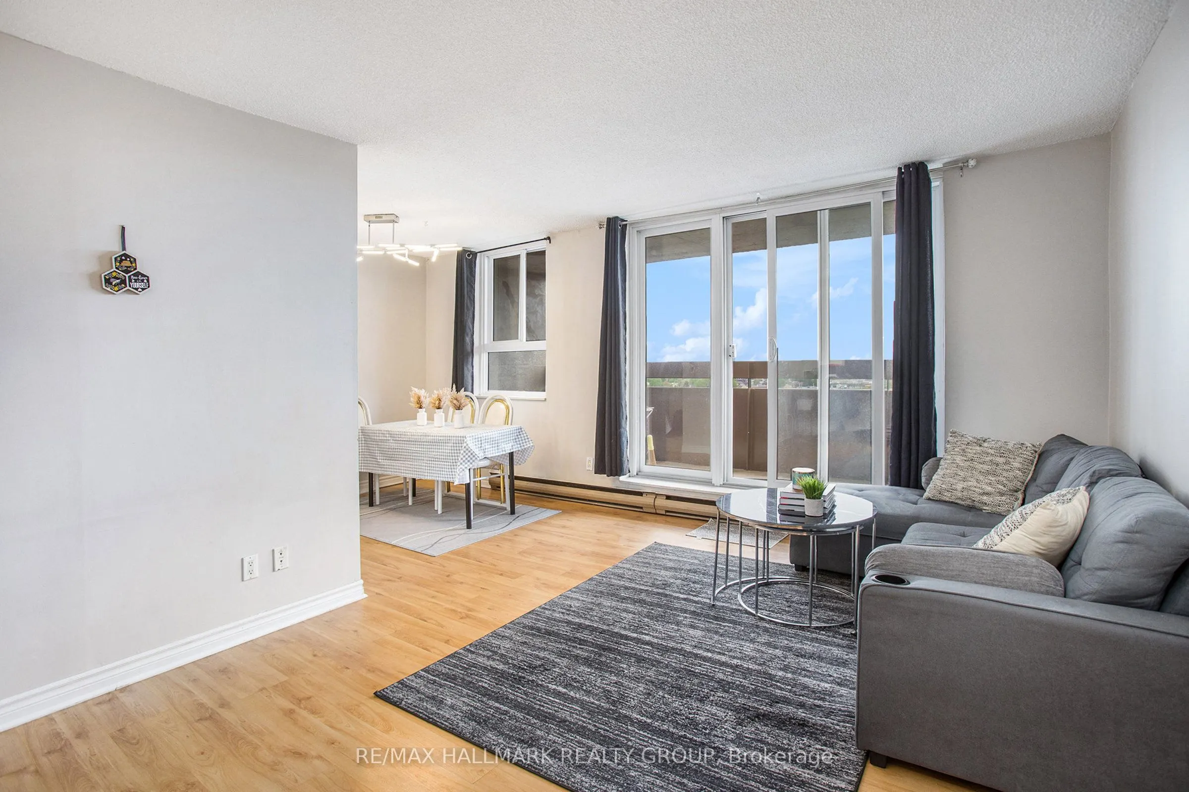 2000 Jasmine Crescent, #1508