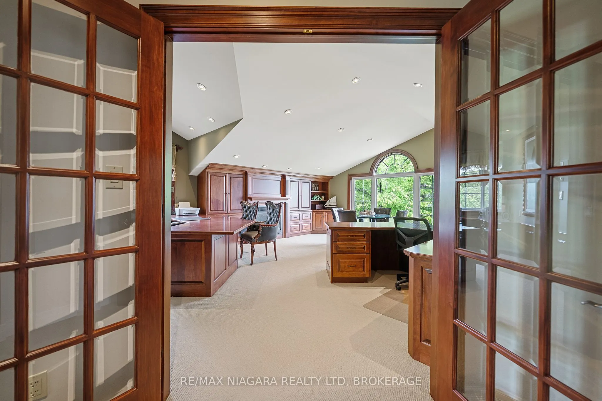 4618 Sandy Cove Drive