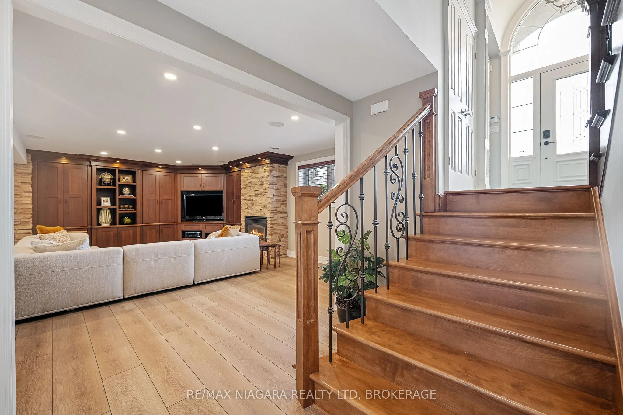 4618 Sandy Cove Drive