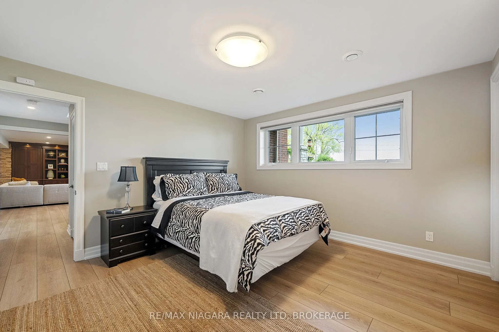 4618 Sandy Cove Drive