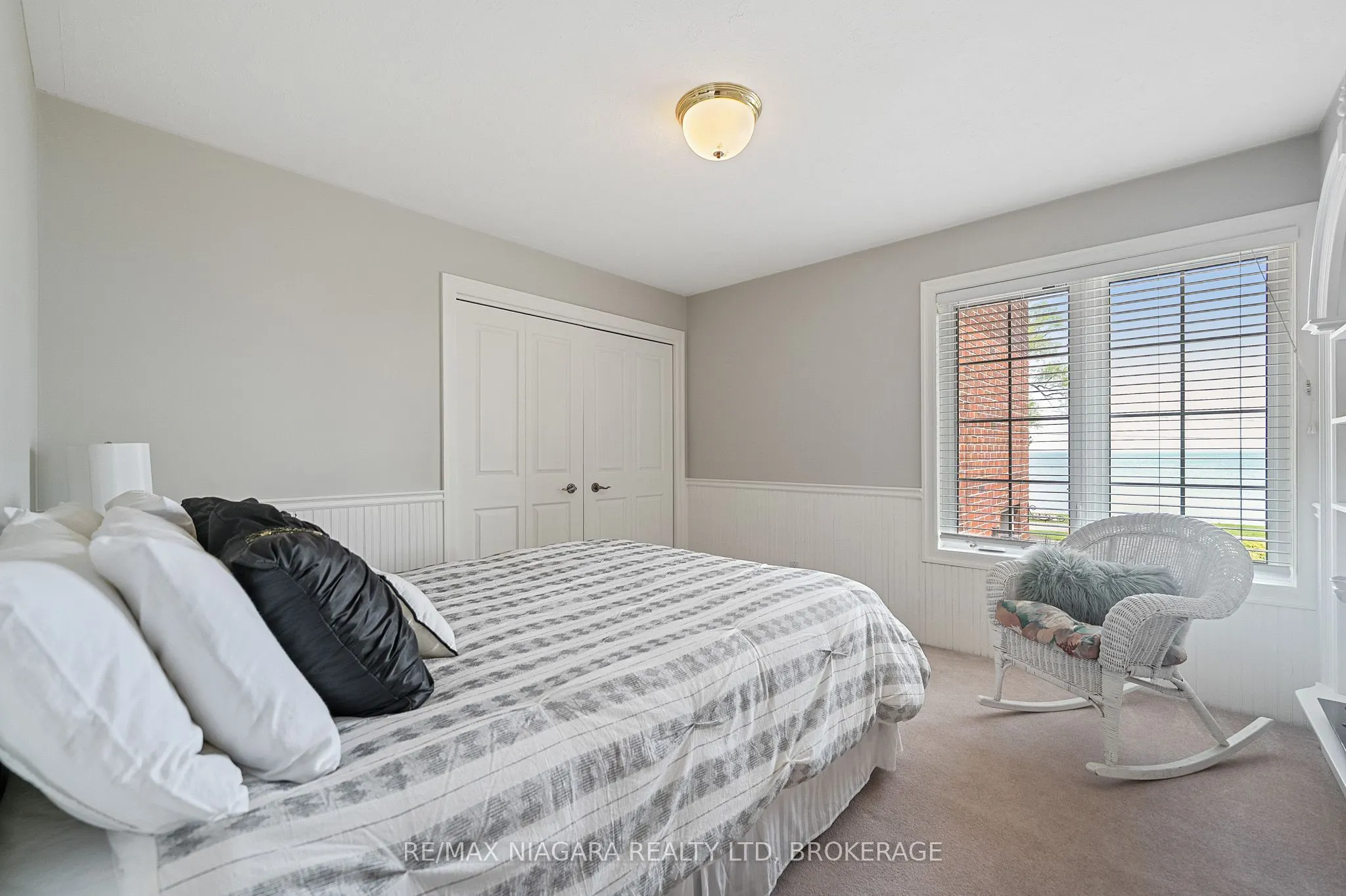 4618 Sandy Cove Drive