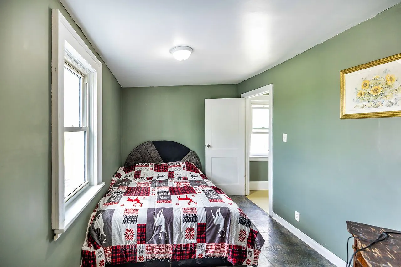 833 Woodville Road