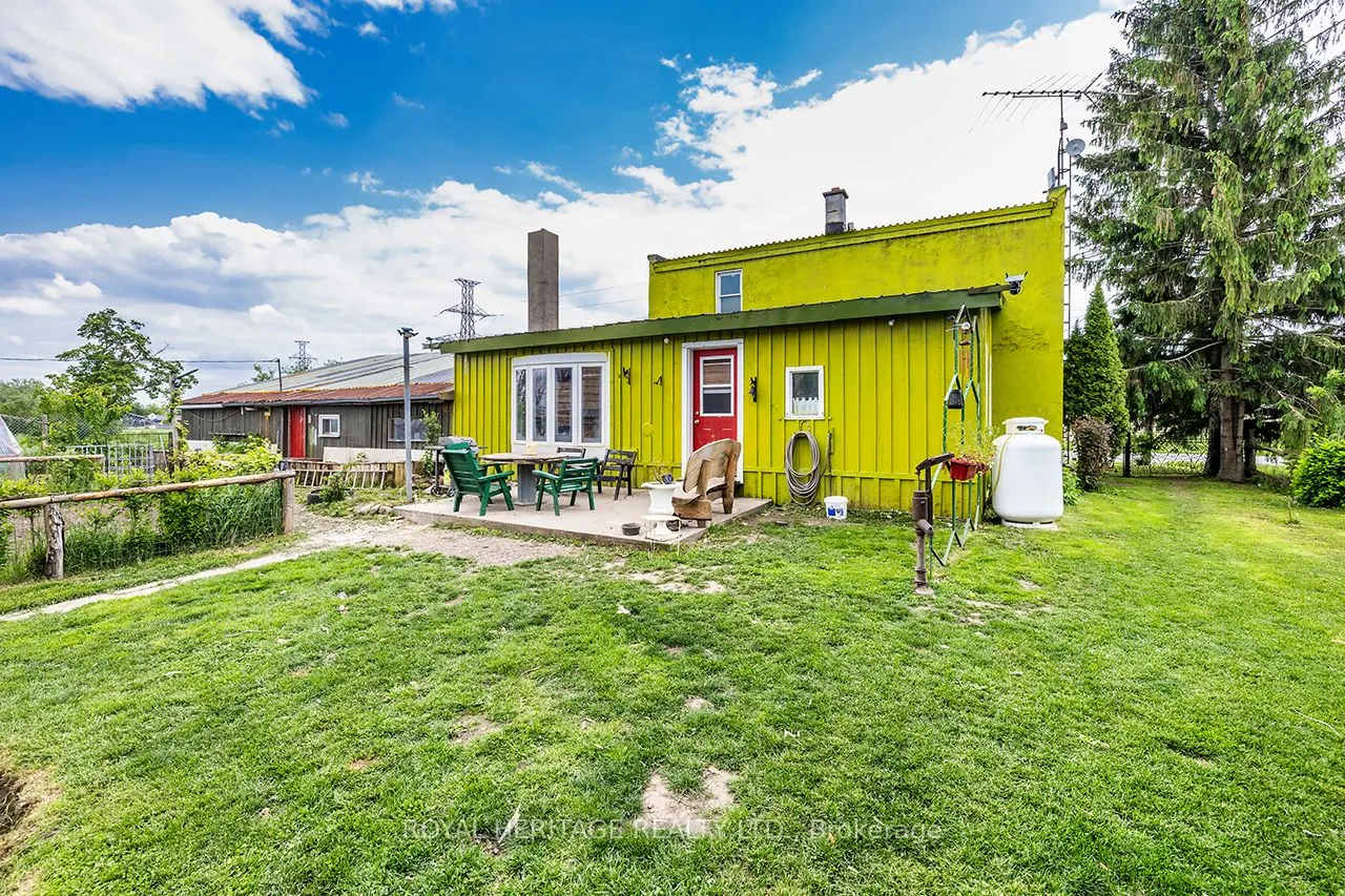 833 Woodville Road