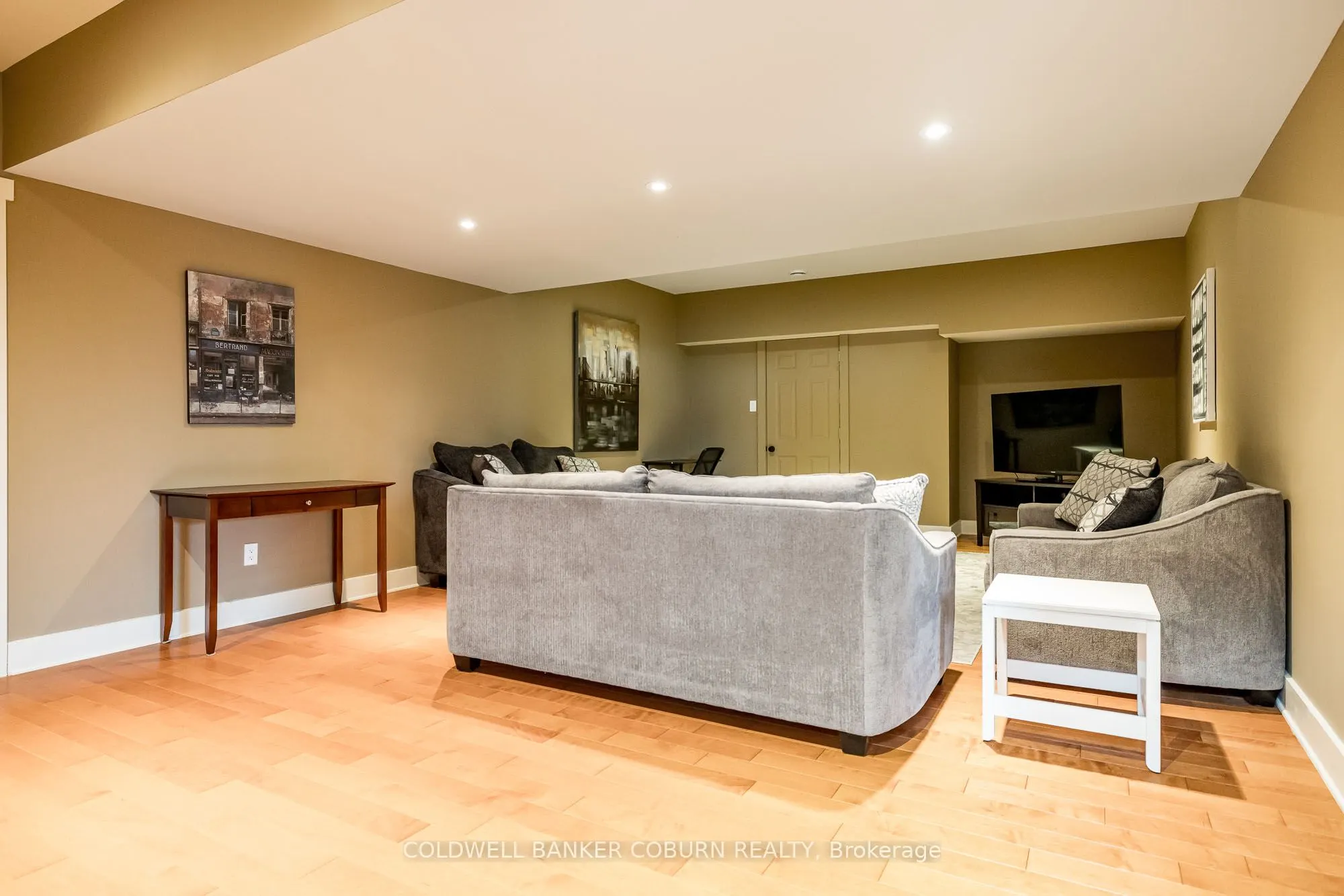 270 West Lake Circle
