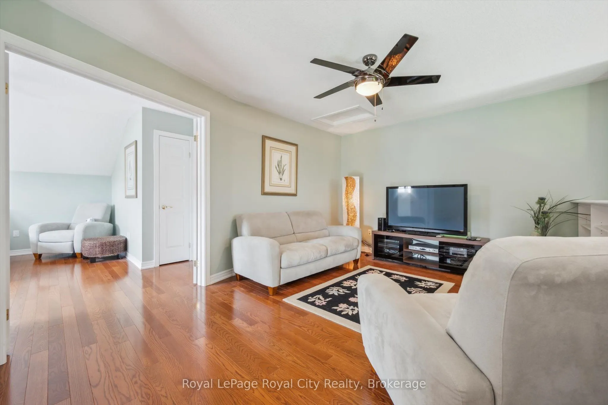 105 Riverwalk Place